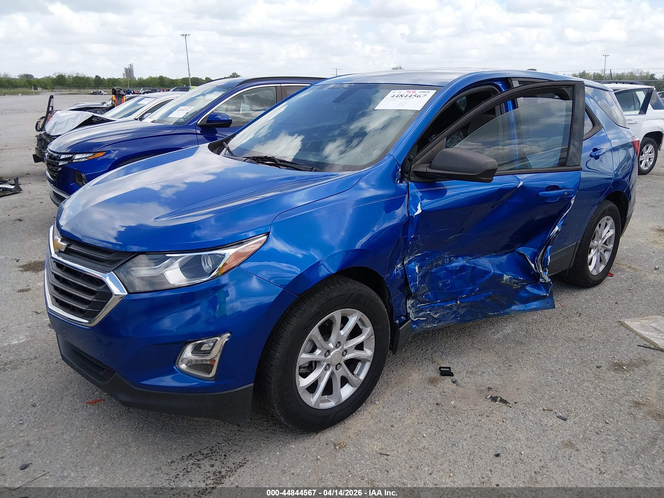 CHEVROLET EQUINOX image 2