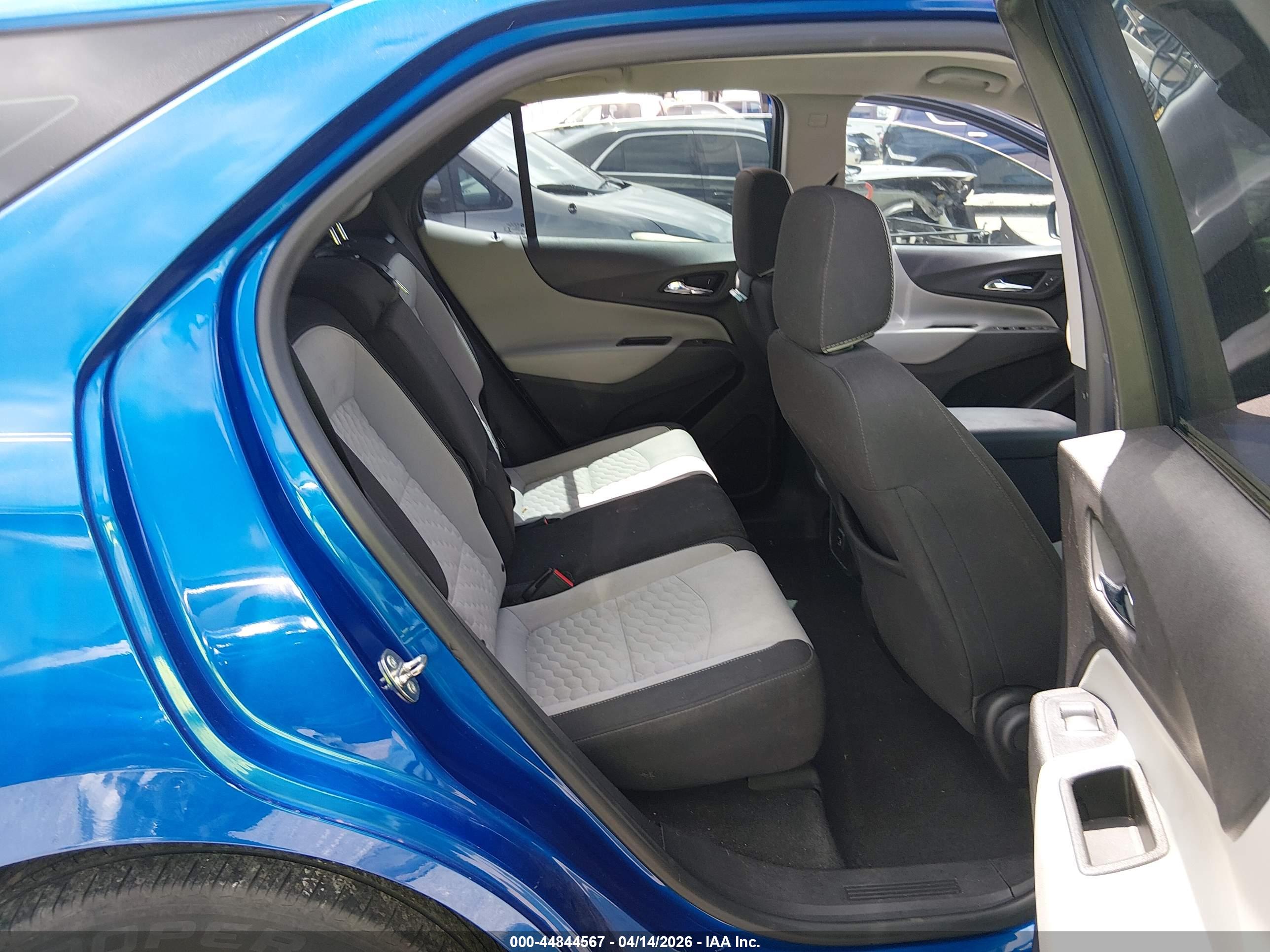 CHEVROLET EQUINOX image 8