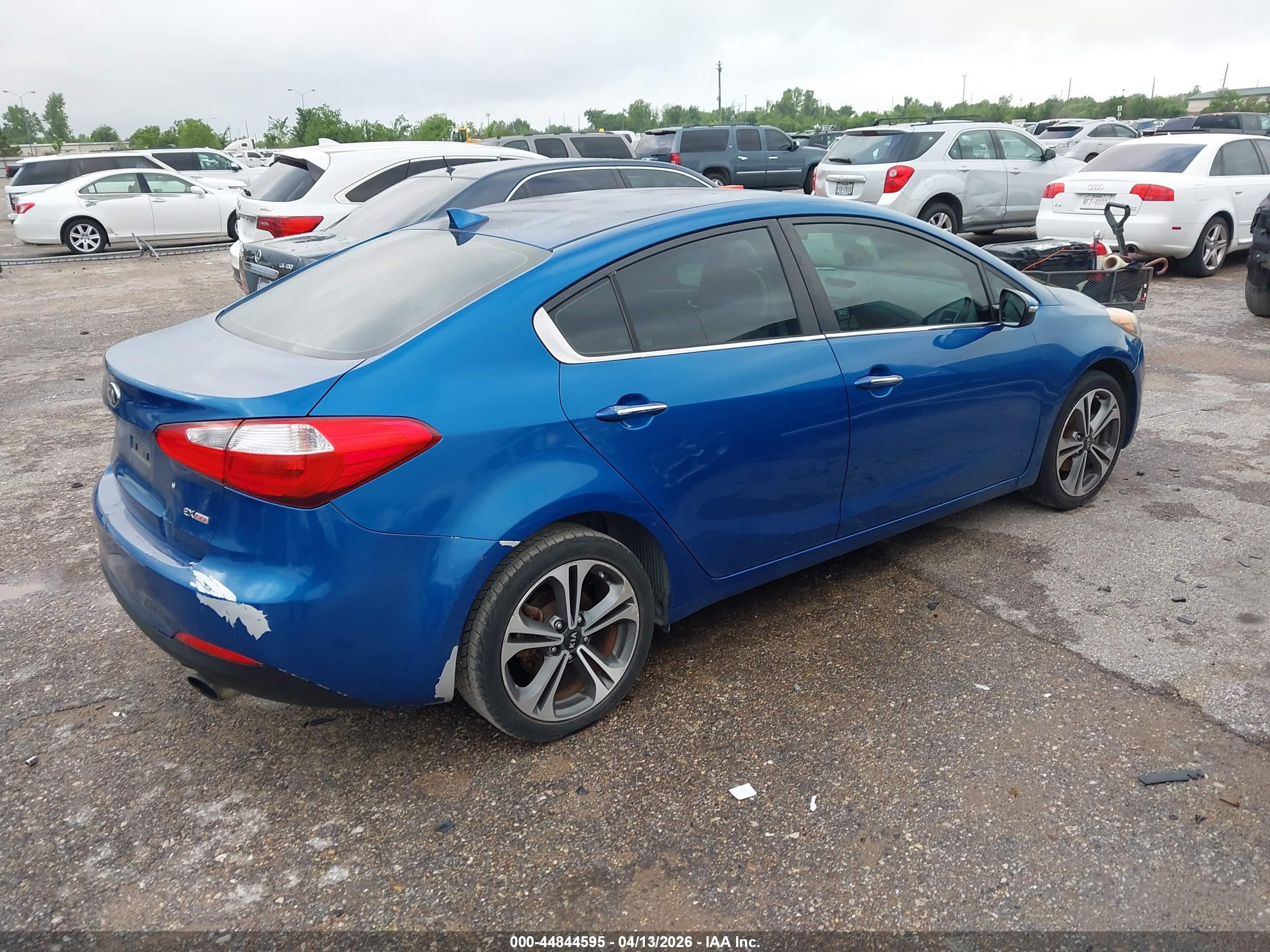 KIA FORTE image 4
