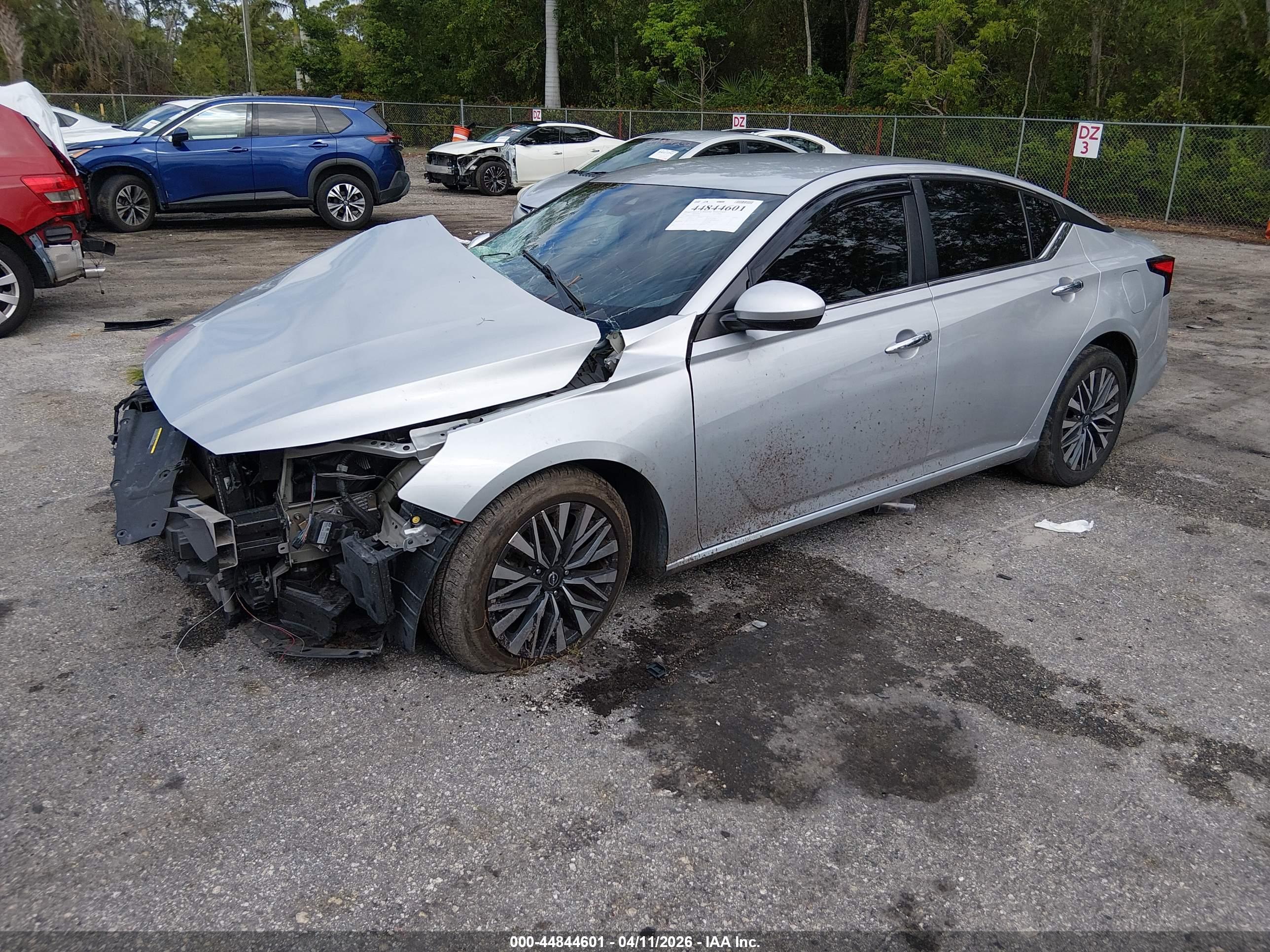 NISSAN ALTIMA image 2