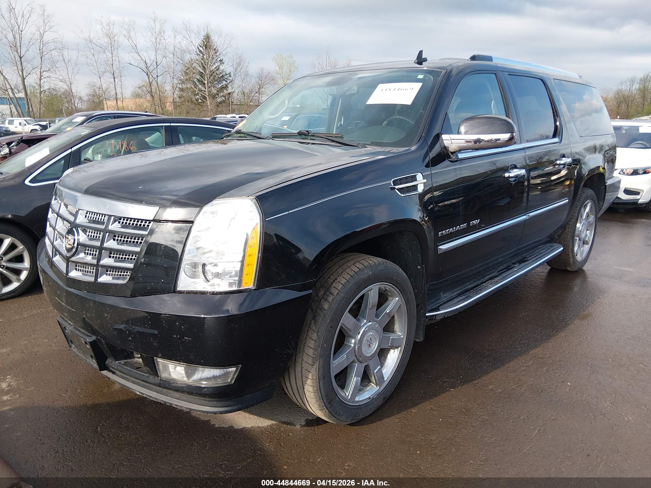 CADILLAC ESCALADE image 2