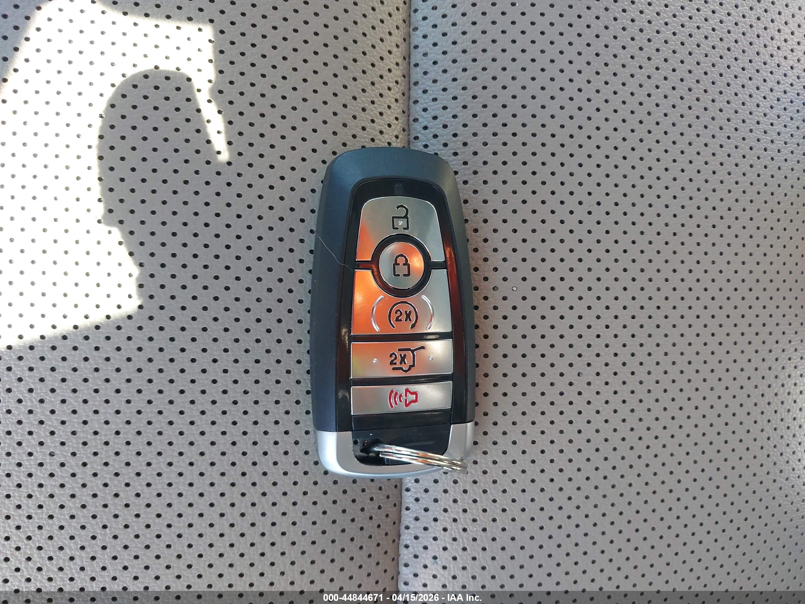 FORD ESCAPE image 11
