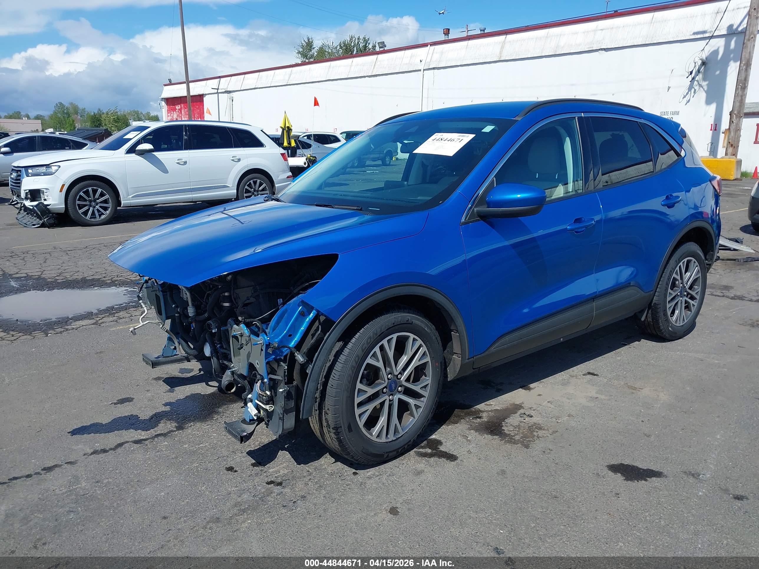 FORD ESCAPE image 2