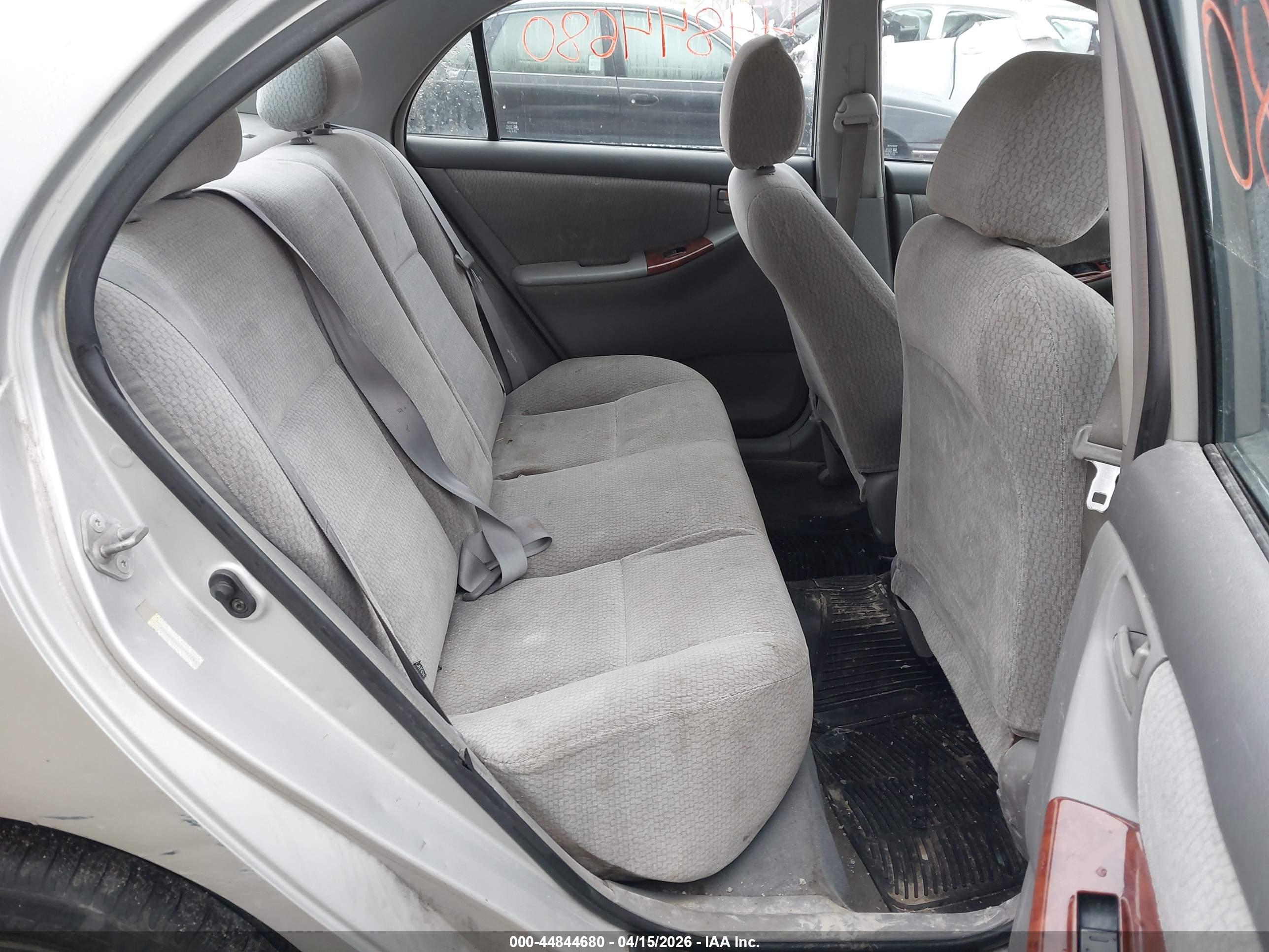 TOYOTA COROLLA image 8