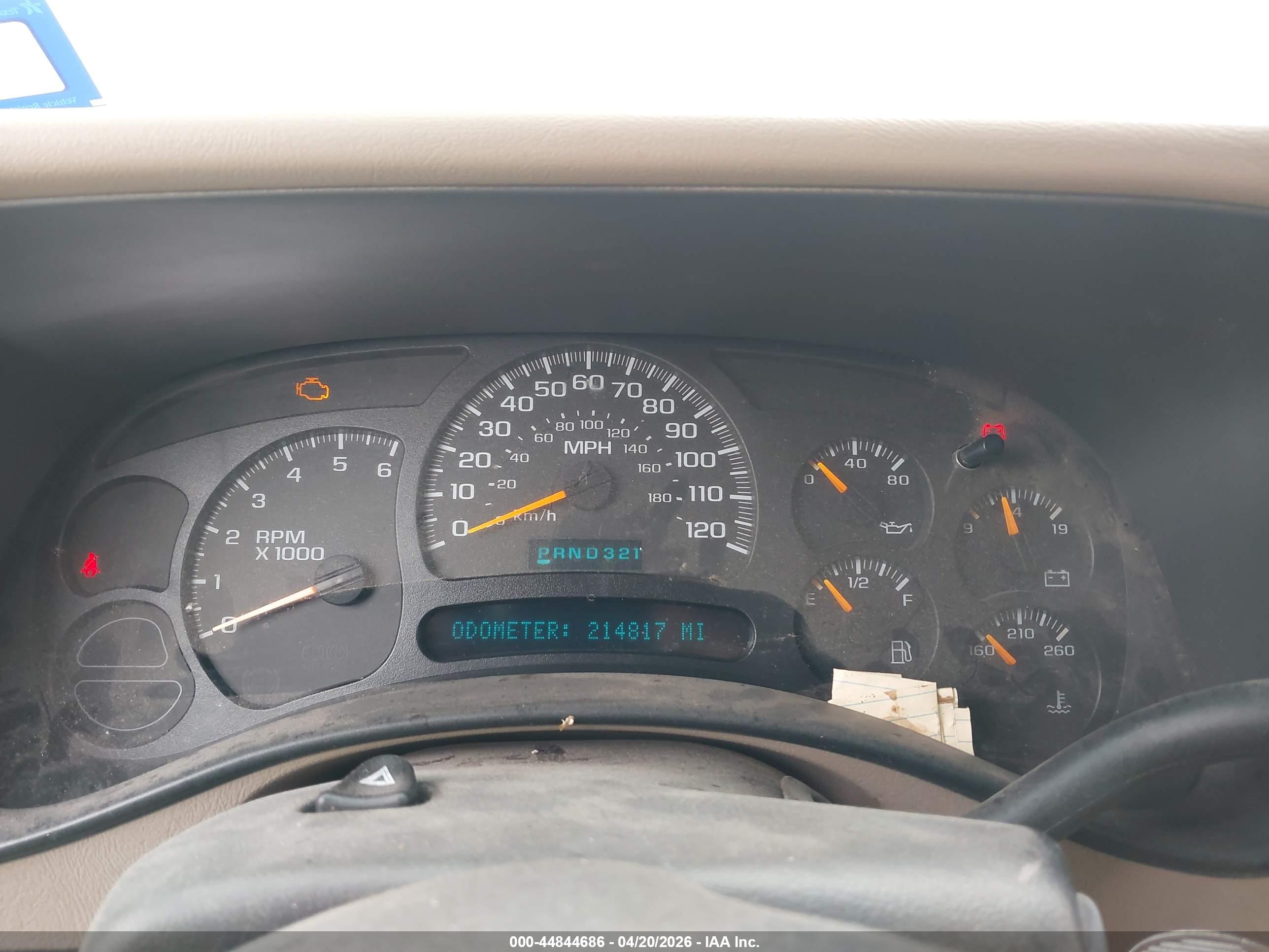CHEVROLET SUBURBAN image 7