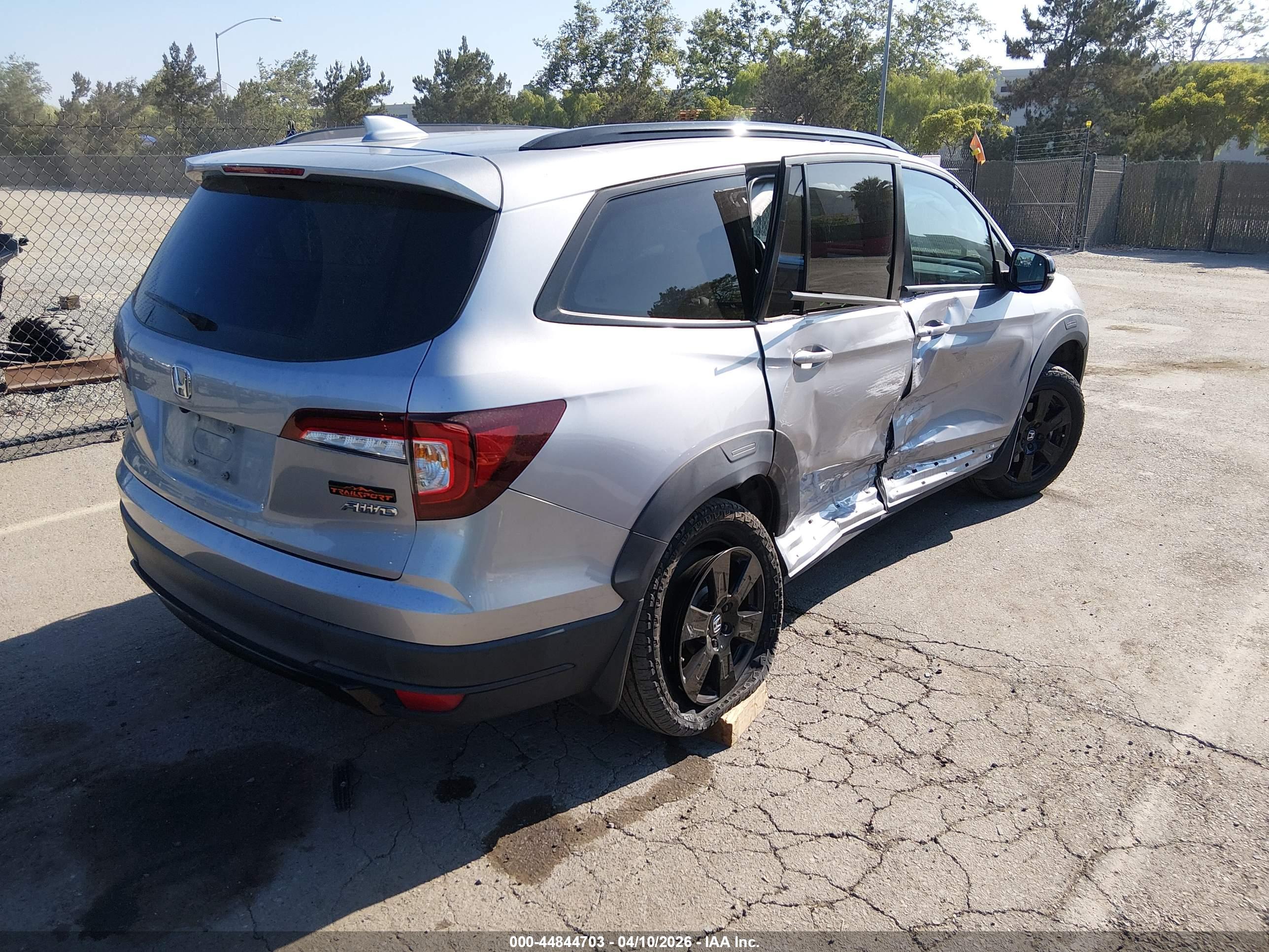 HONDA PILOT image 4