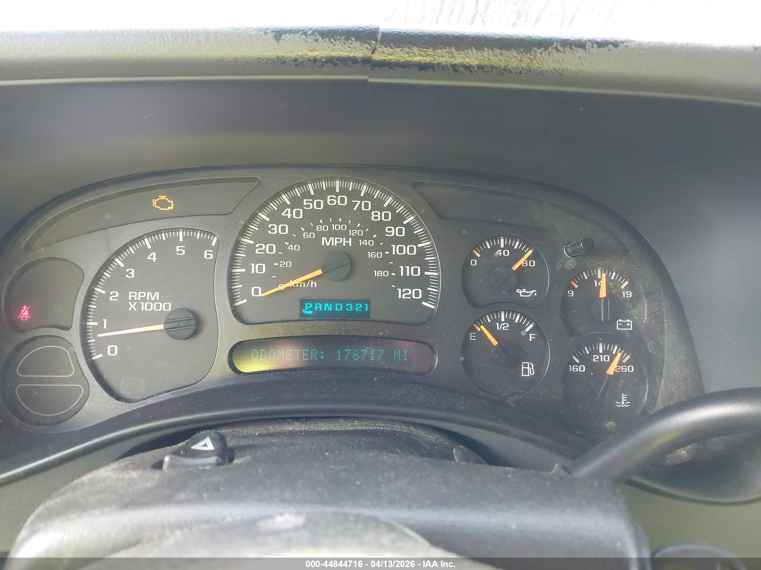 CHEVROLET TAHOE image 7