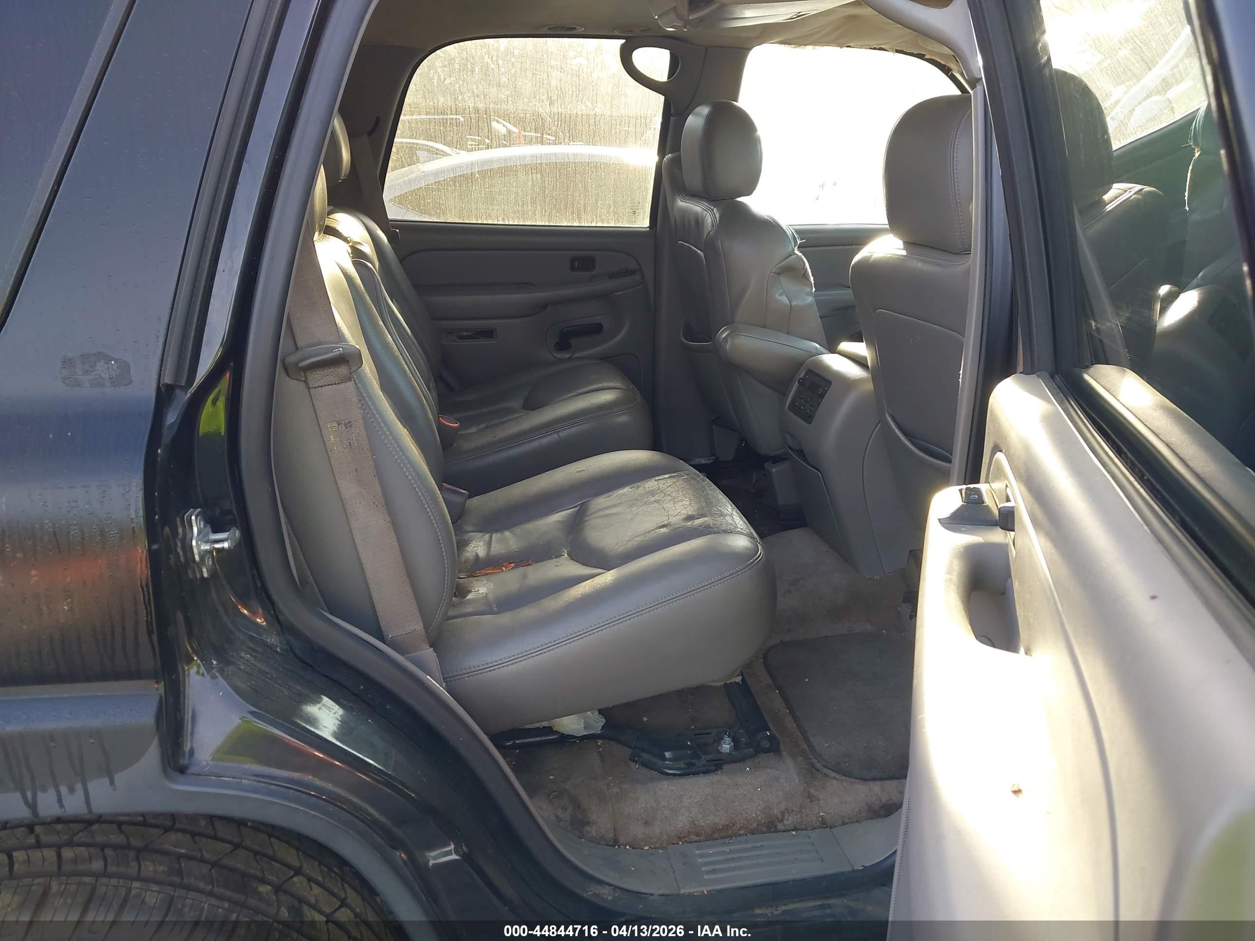 CHEVROLET TAHOE image 8