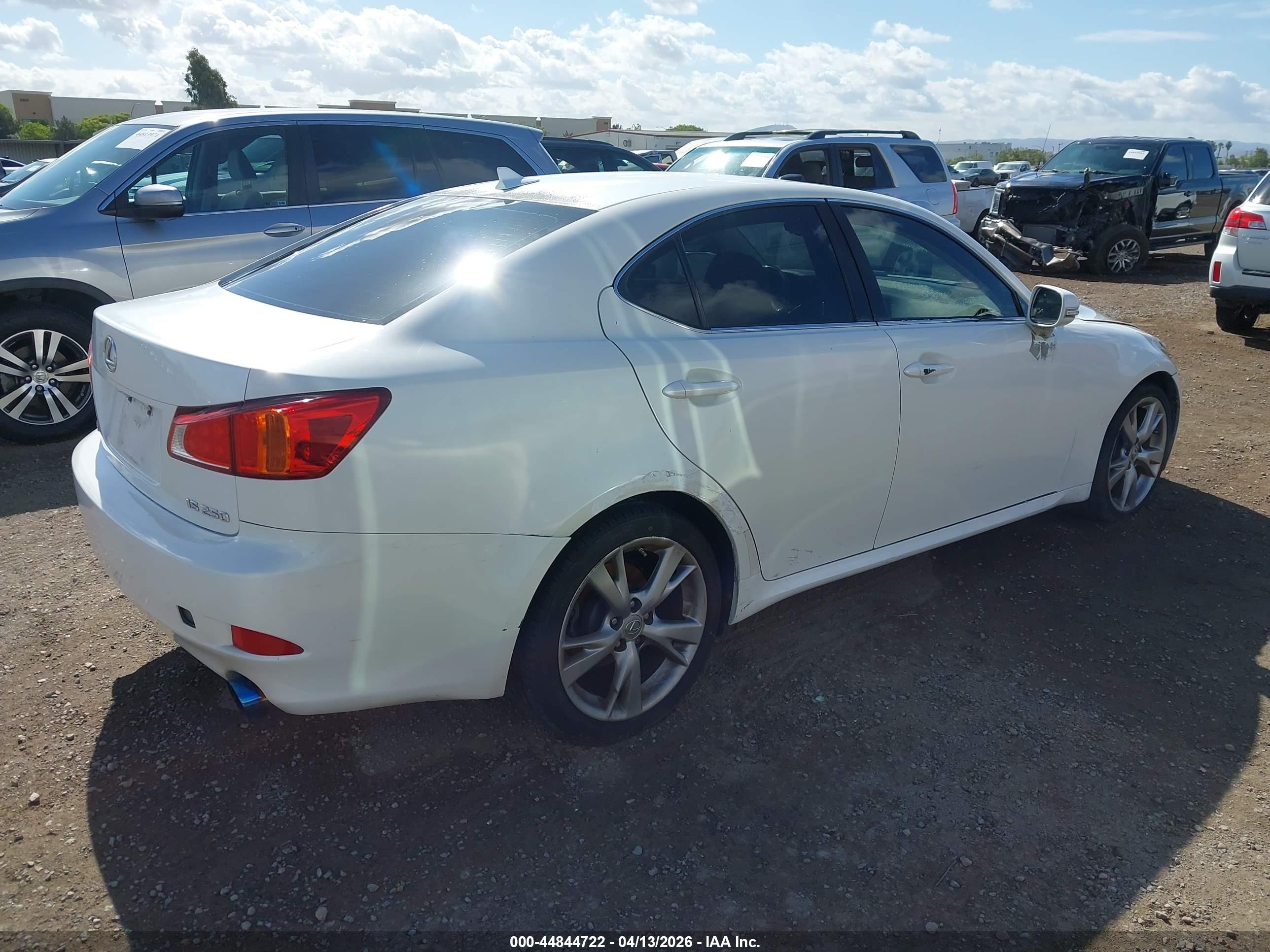 LEXUS IS image 4