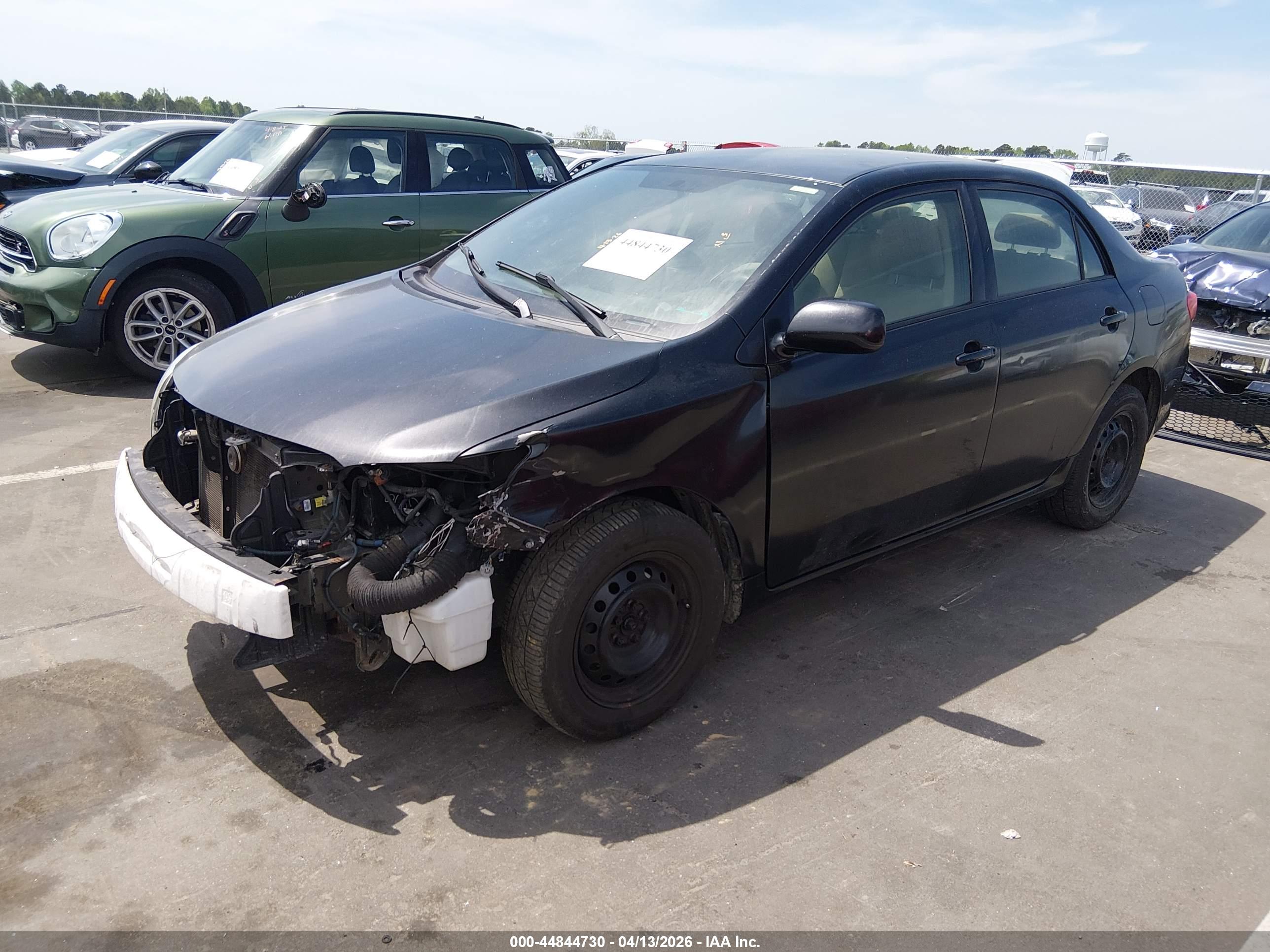 TOYOTA COROLLA image 2