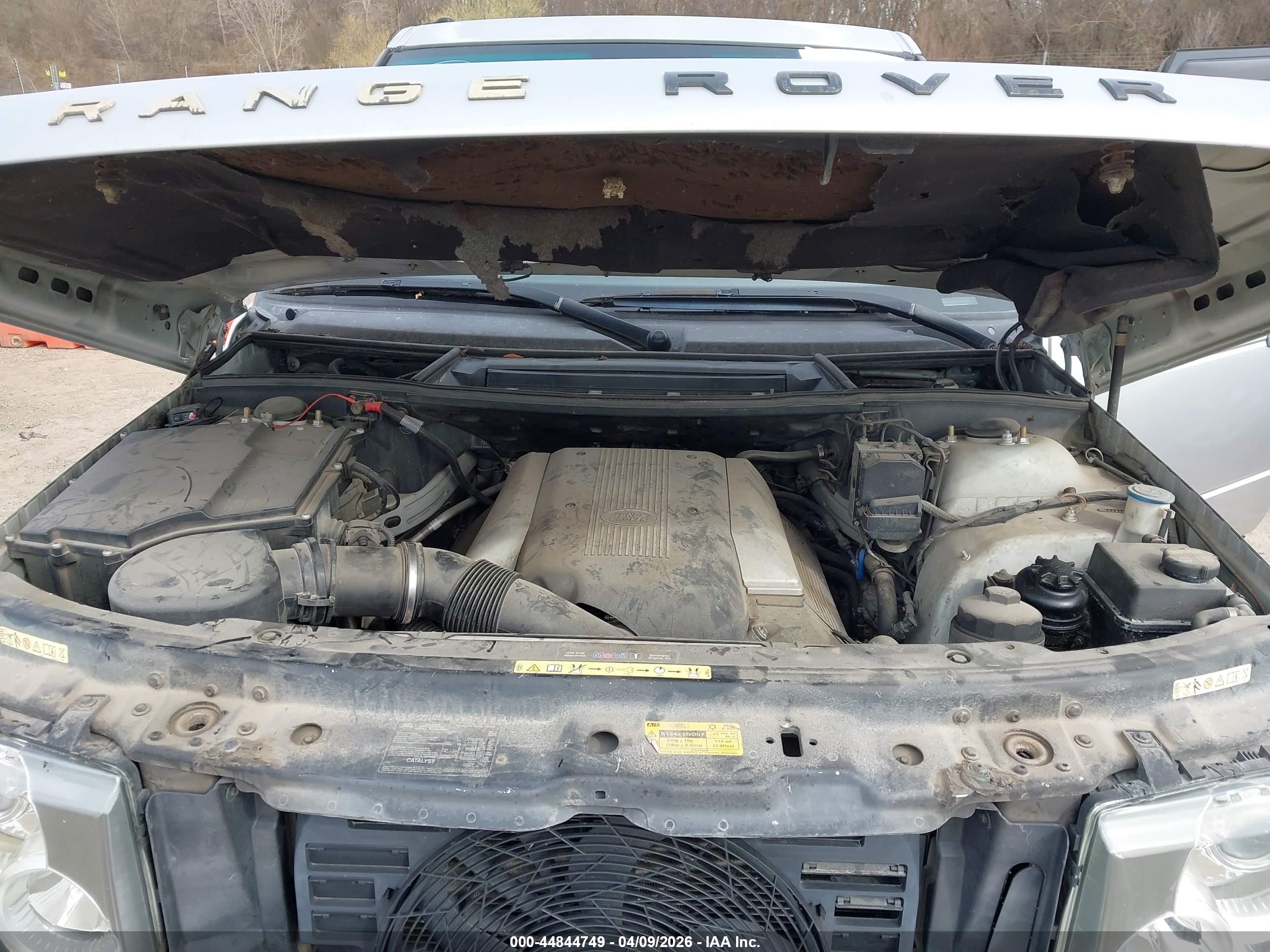LAND ROVER image 10