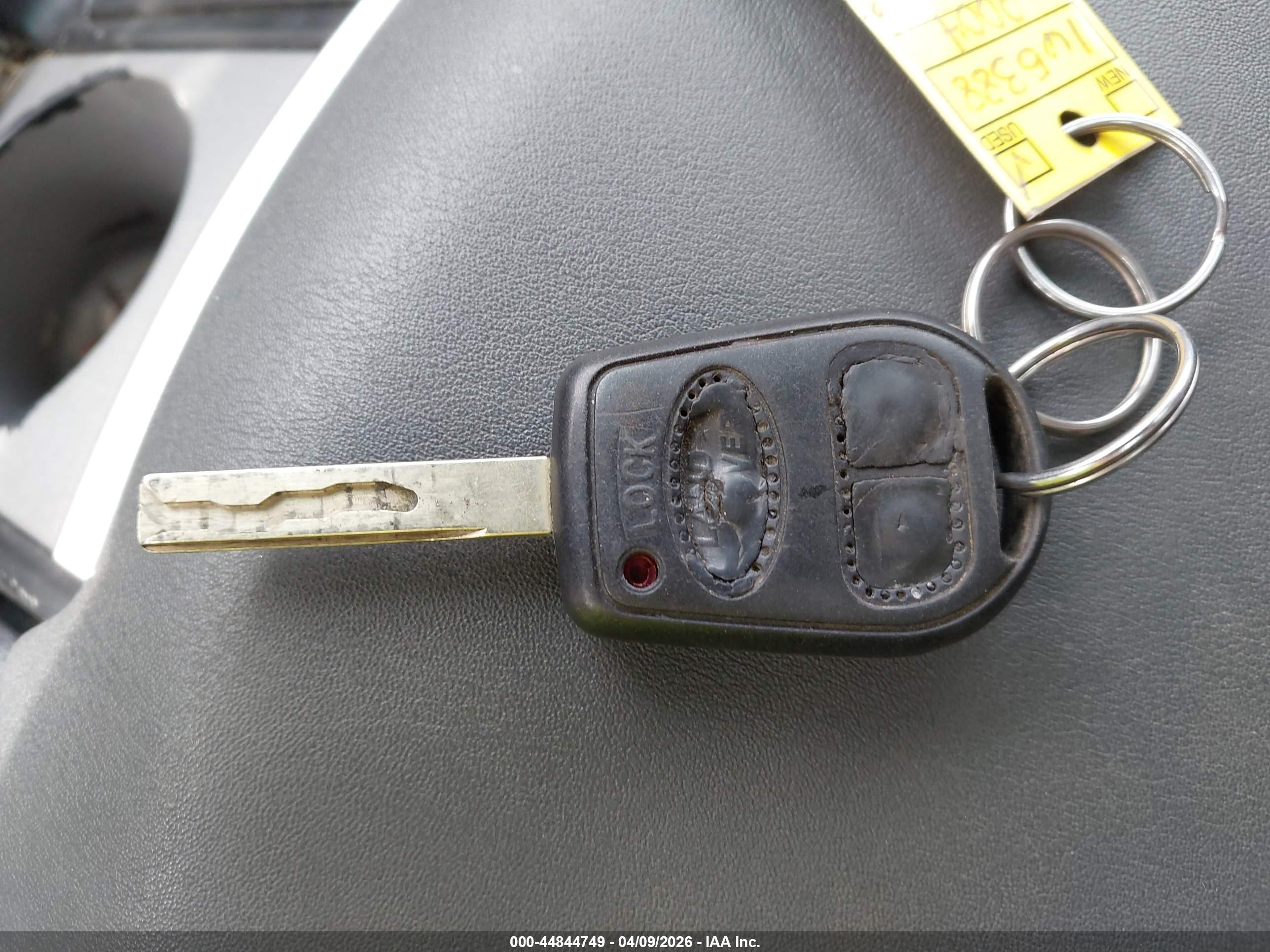LAND ROVER image 11