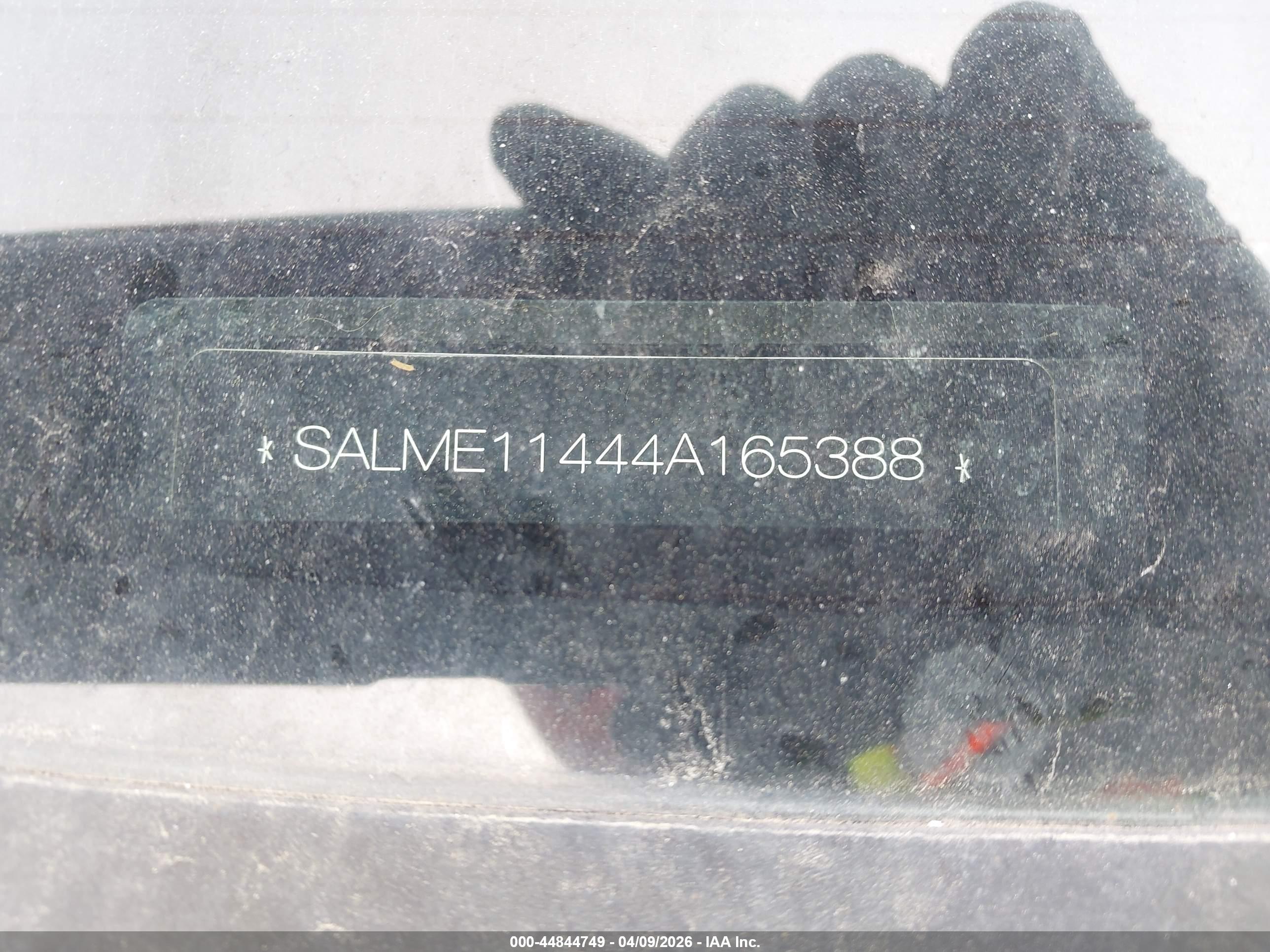 LAND ROVER image 9