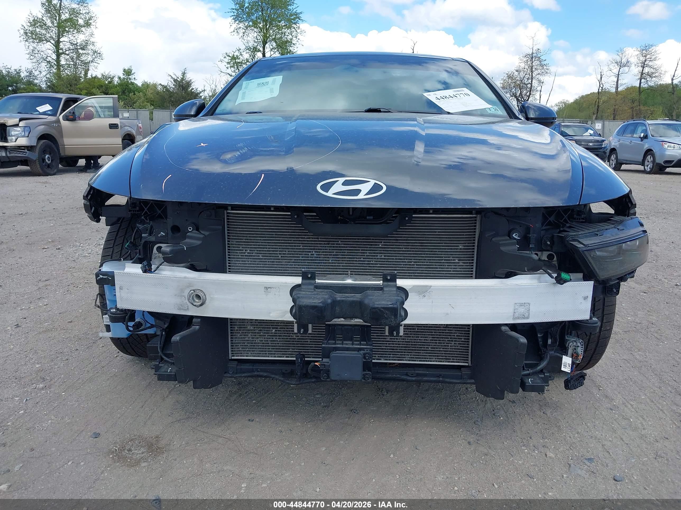 HYUNDAI SONATA image 6