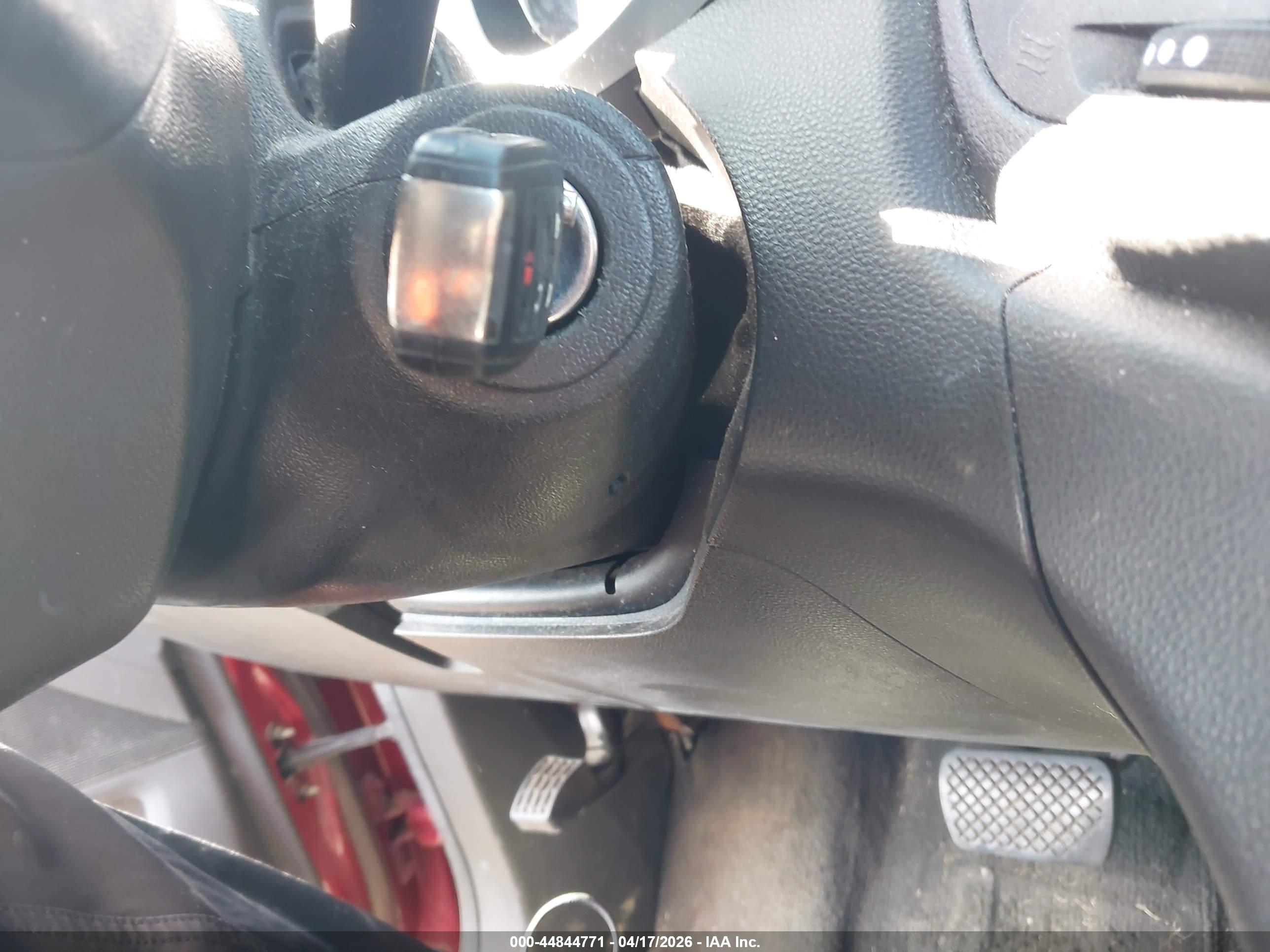 CHEVROLET EQUINOX image 11