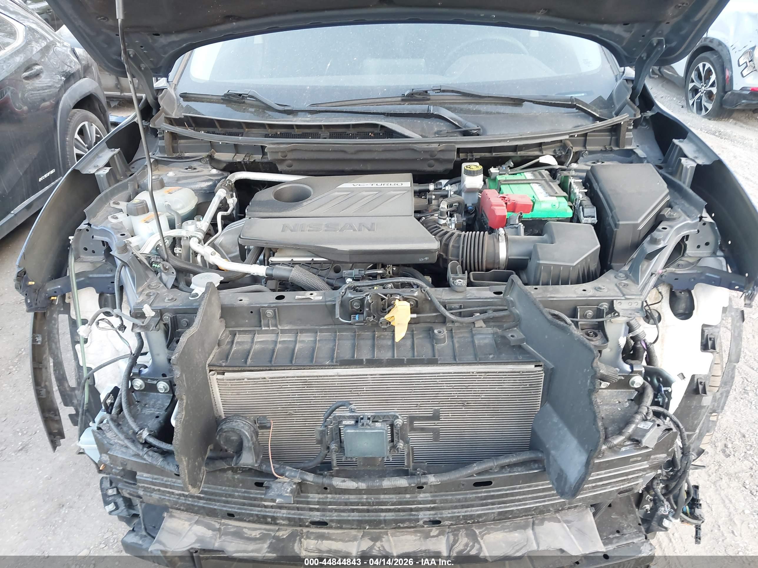NISSAN ROGUE image 10