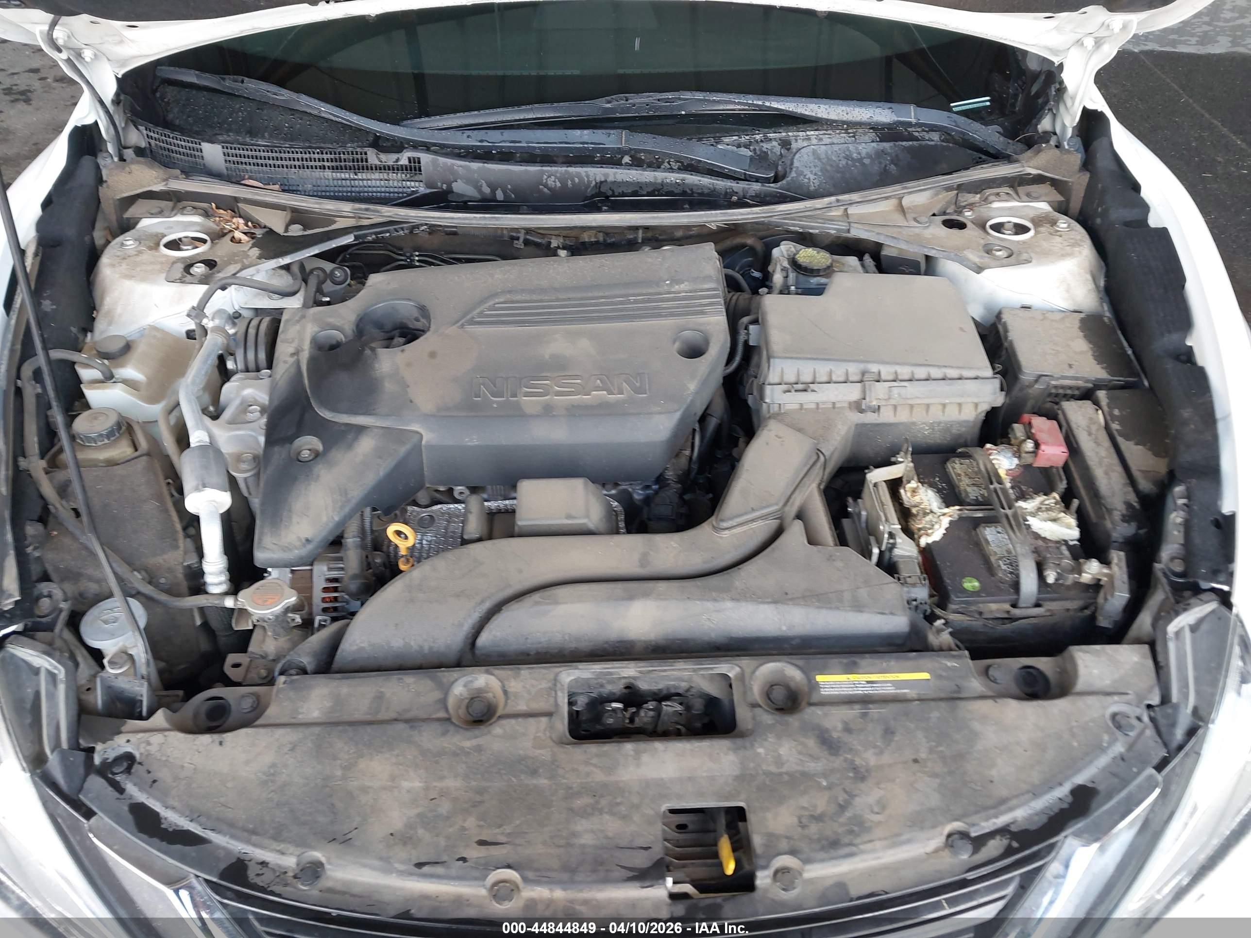 NISSAN ALTIMA image 10