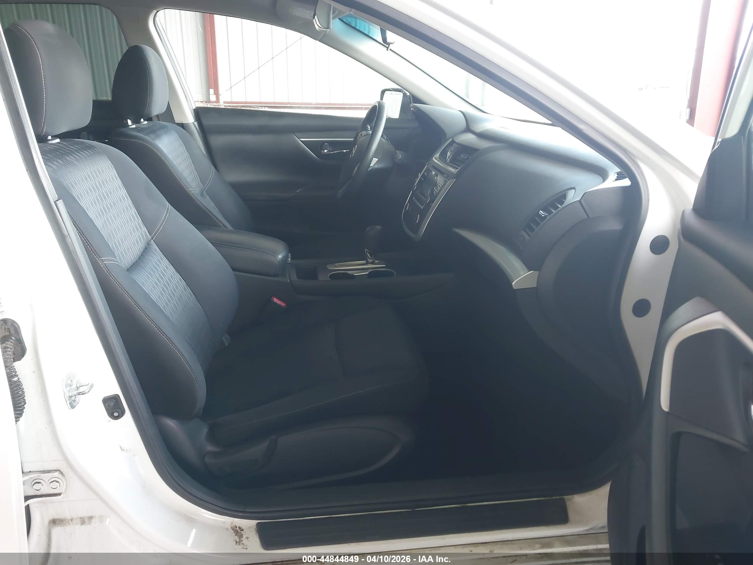 NISSAN ALTIMA image 5