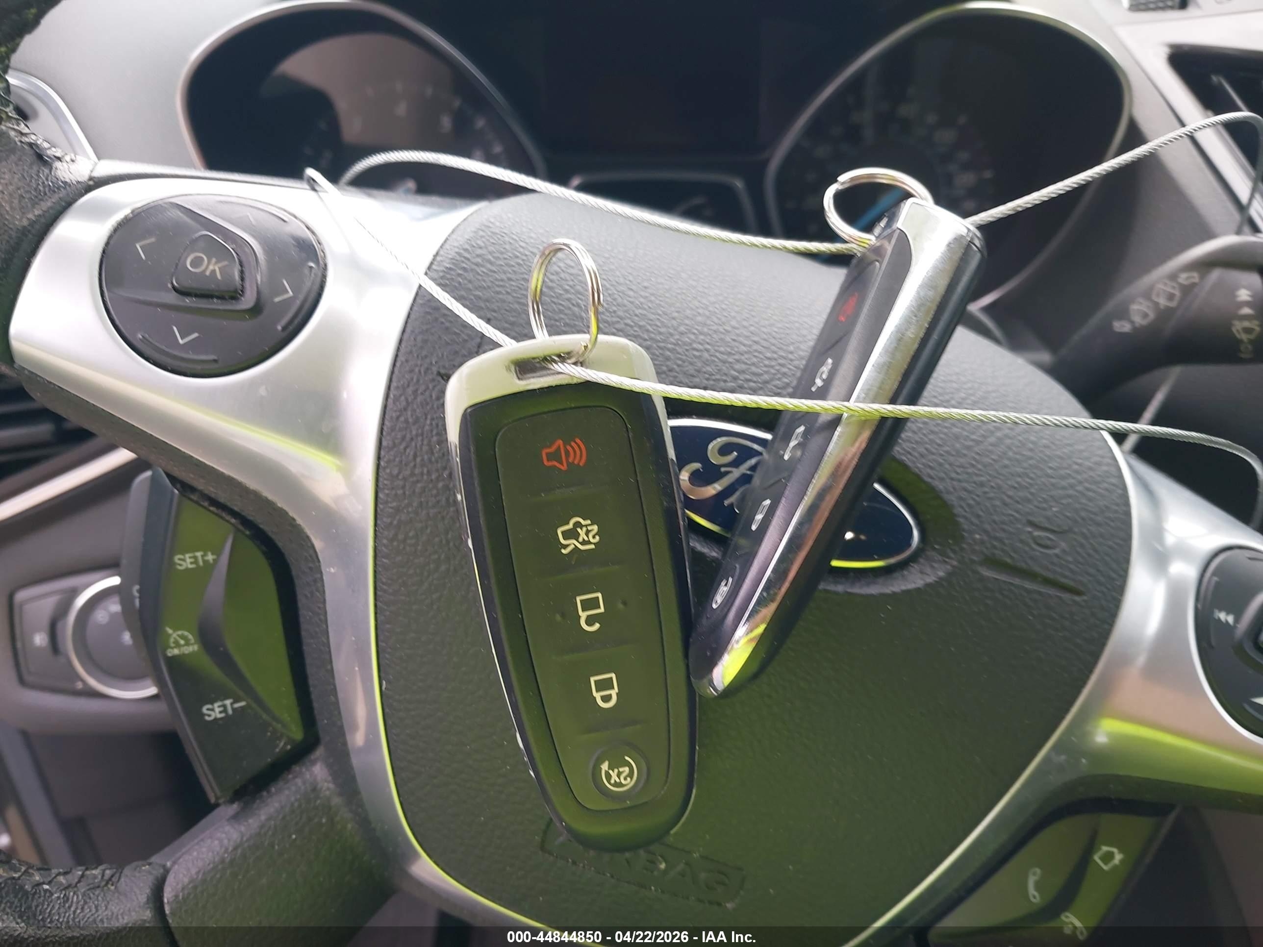 FORD ESCAPE image 11