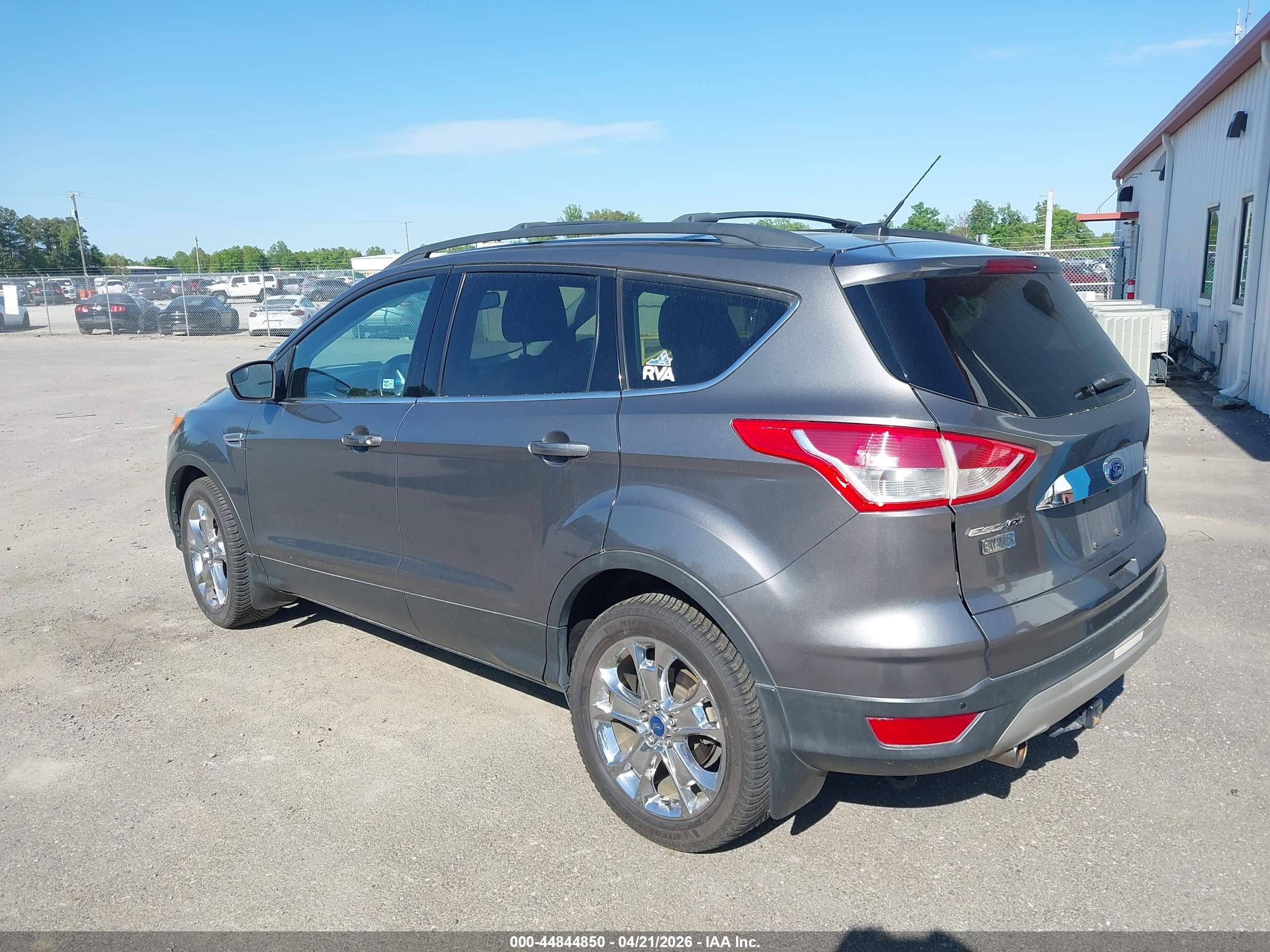 FORD ESCAPE image 3