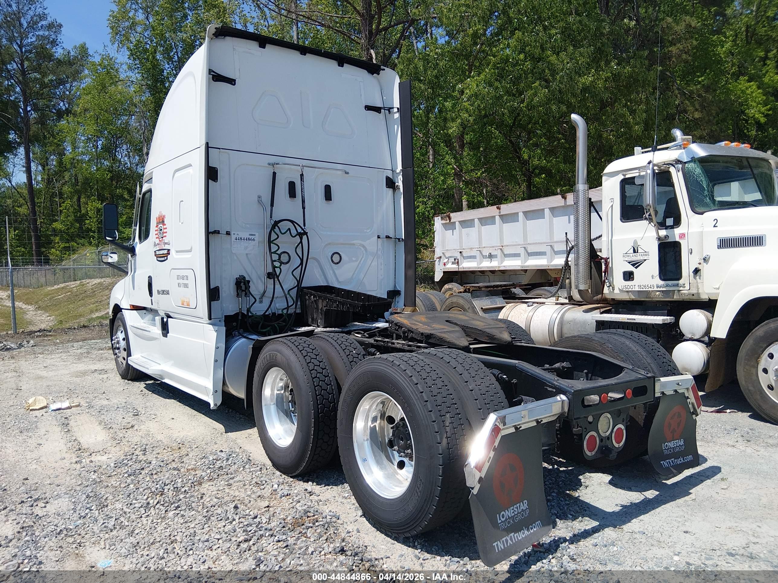 FREIGHTLINER NEW image 3