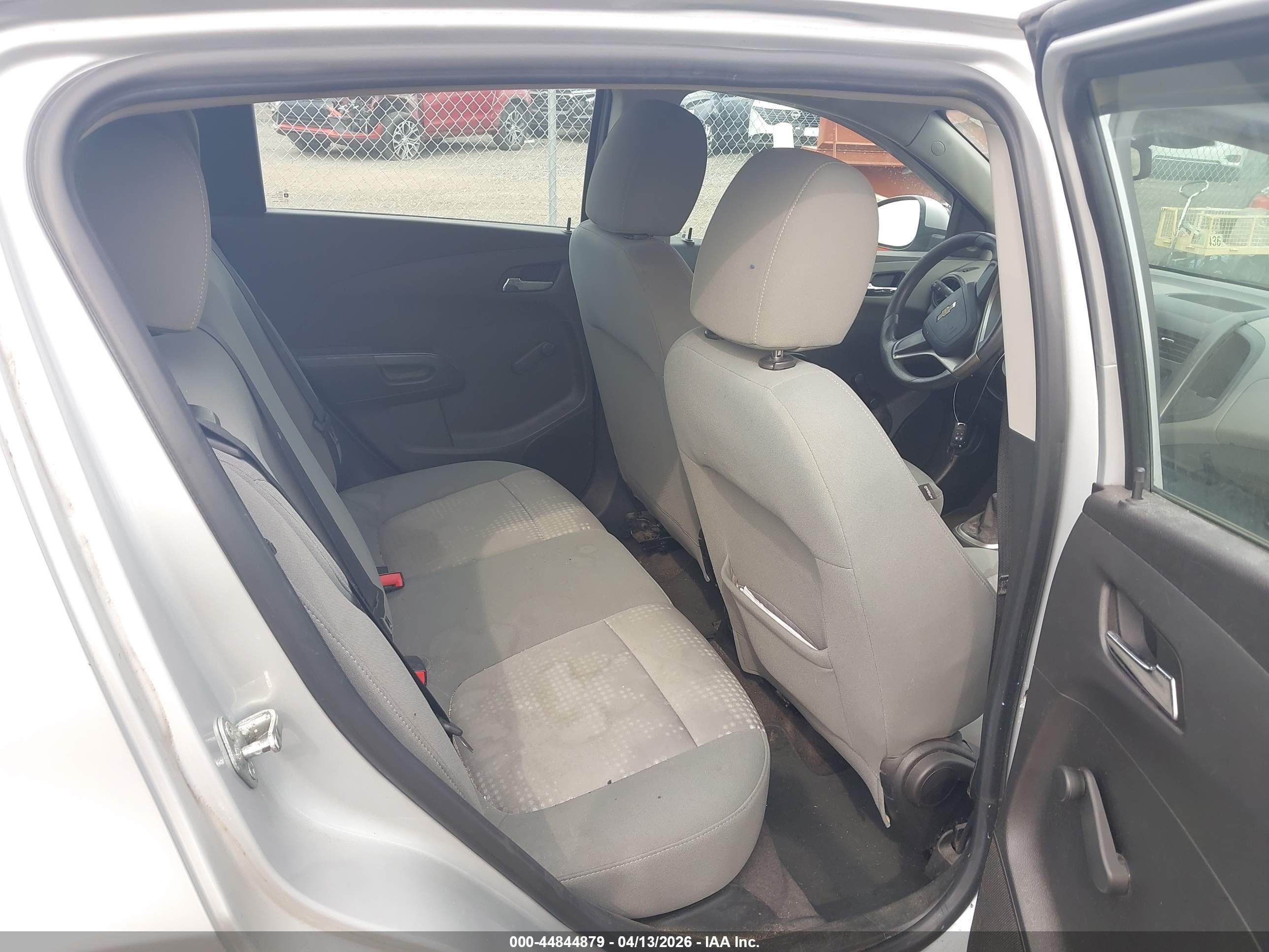 CHEVROLET SONIC image 8