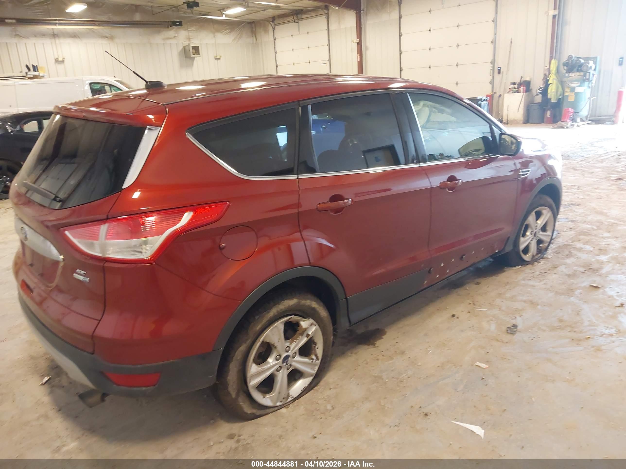 FORD ESCAPE image 4