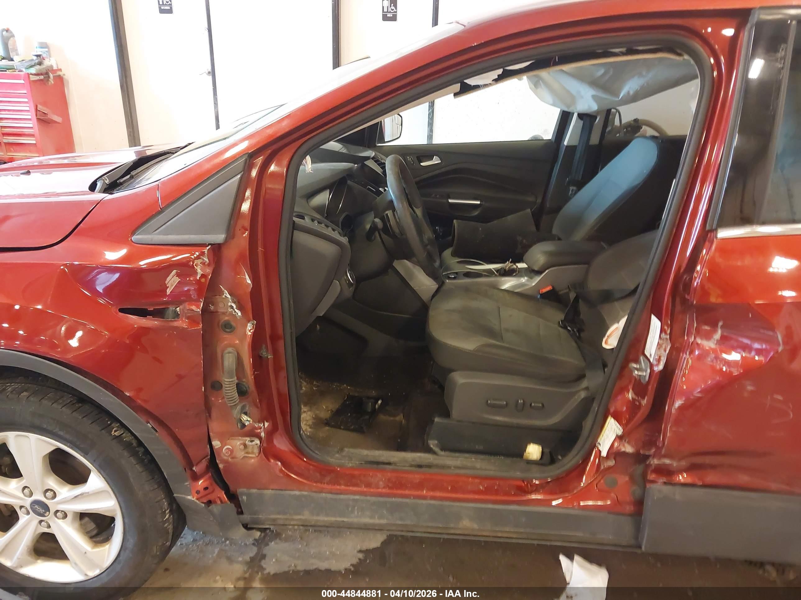 FORD ESCAPE image 6