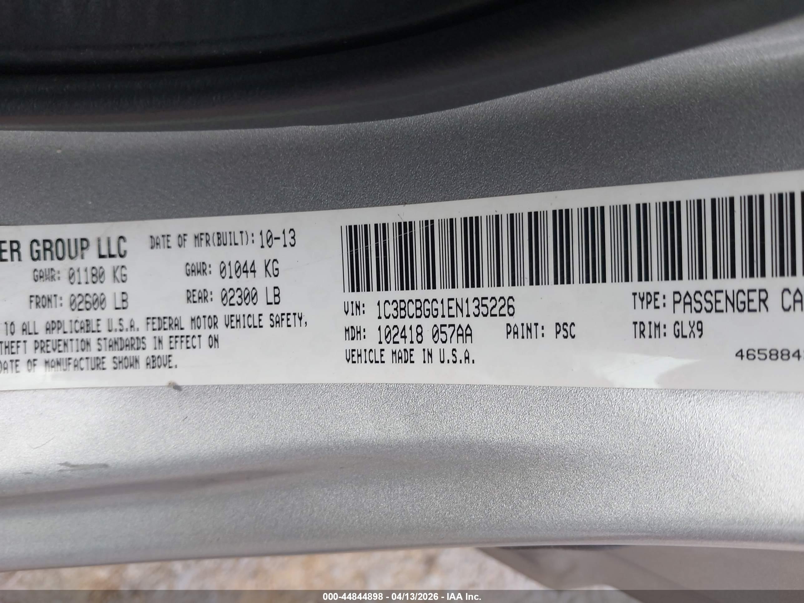CHRYSLER 200 image 9