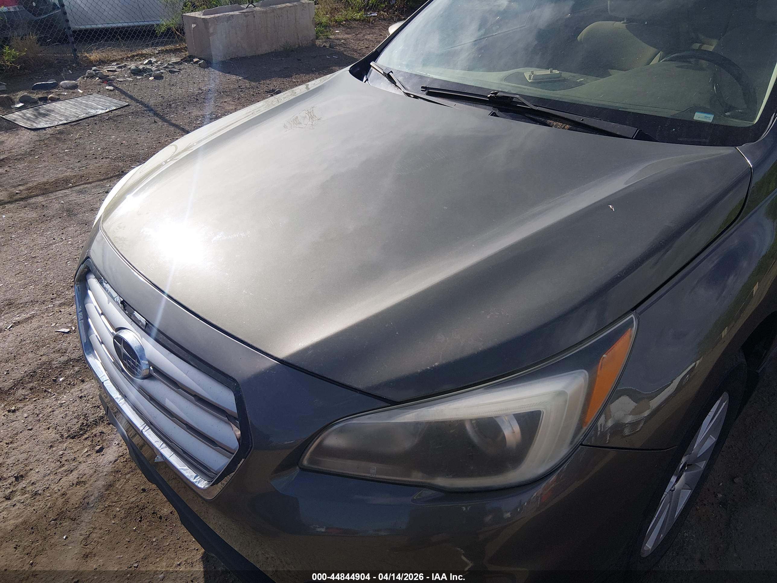 SUBARU OUTBACK image 6