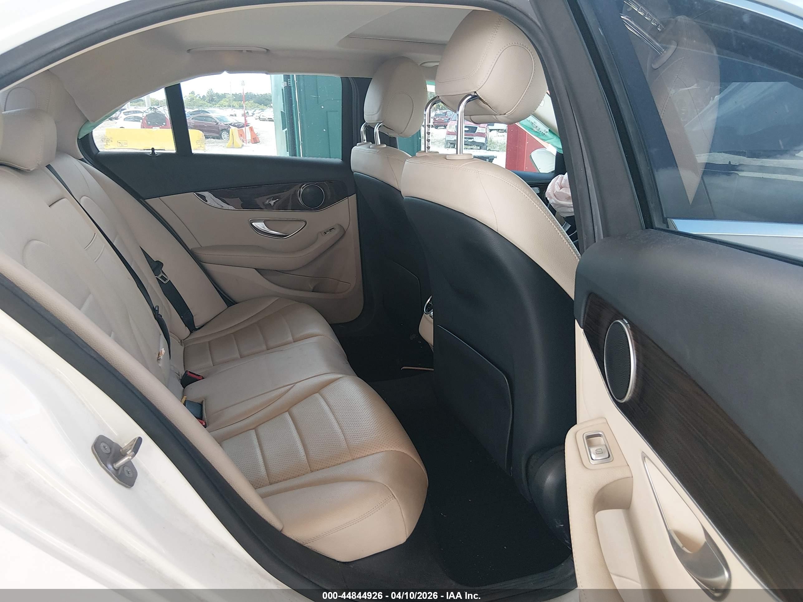 MERCEDES-BENZ C image 8