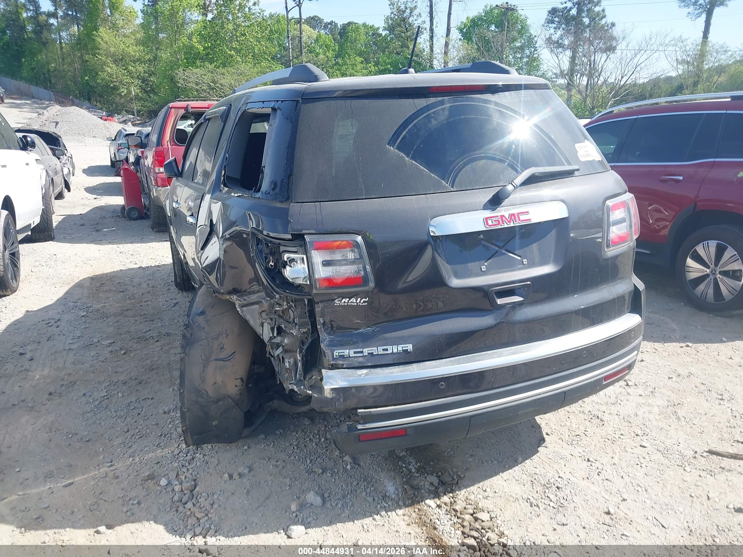 GMC ACADIA image 3