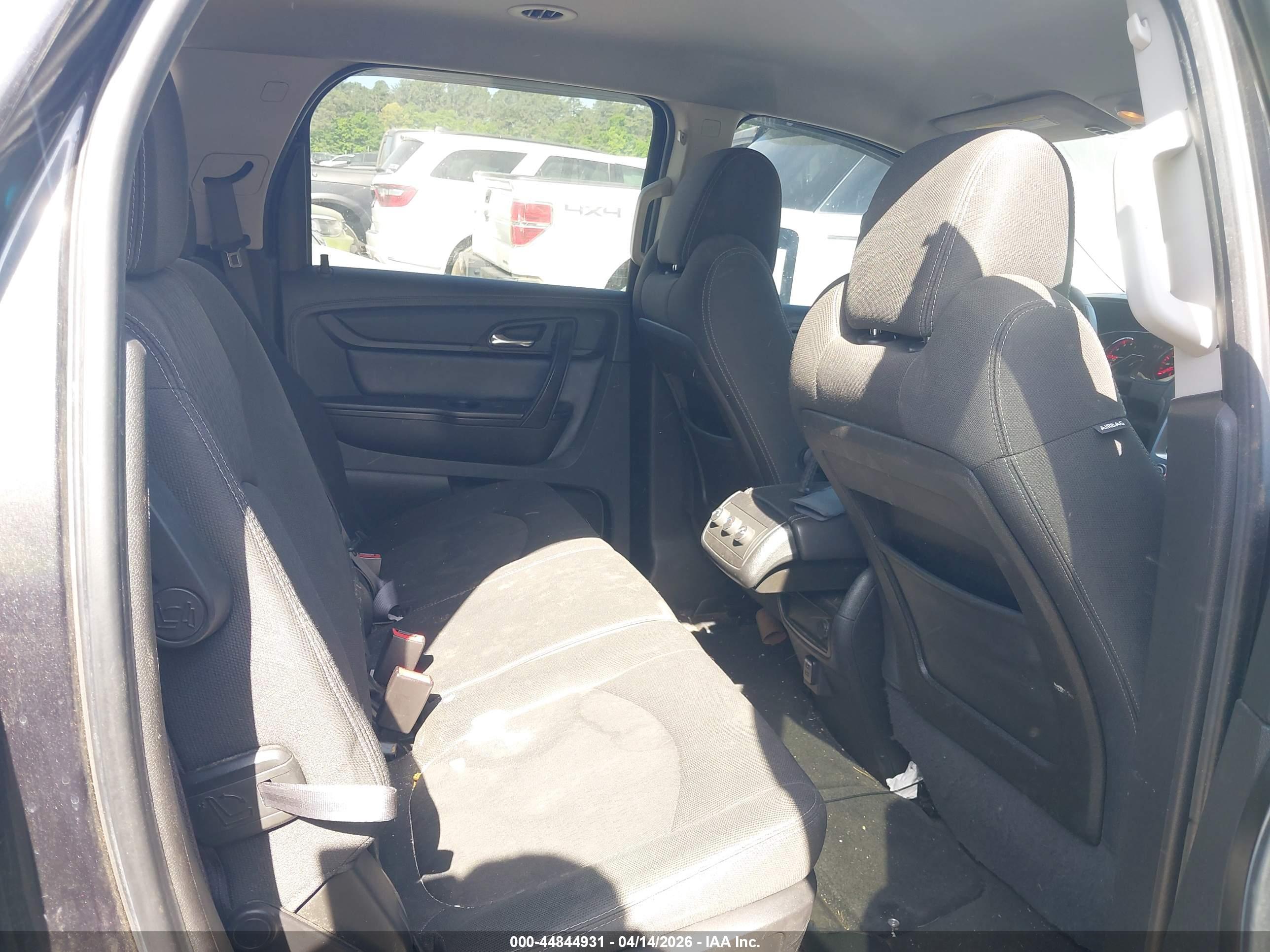 GMC ACADIA image 8