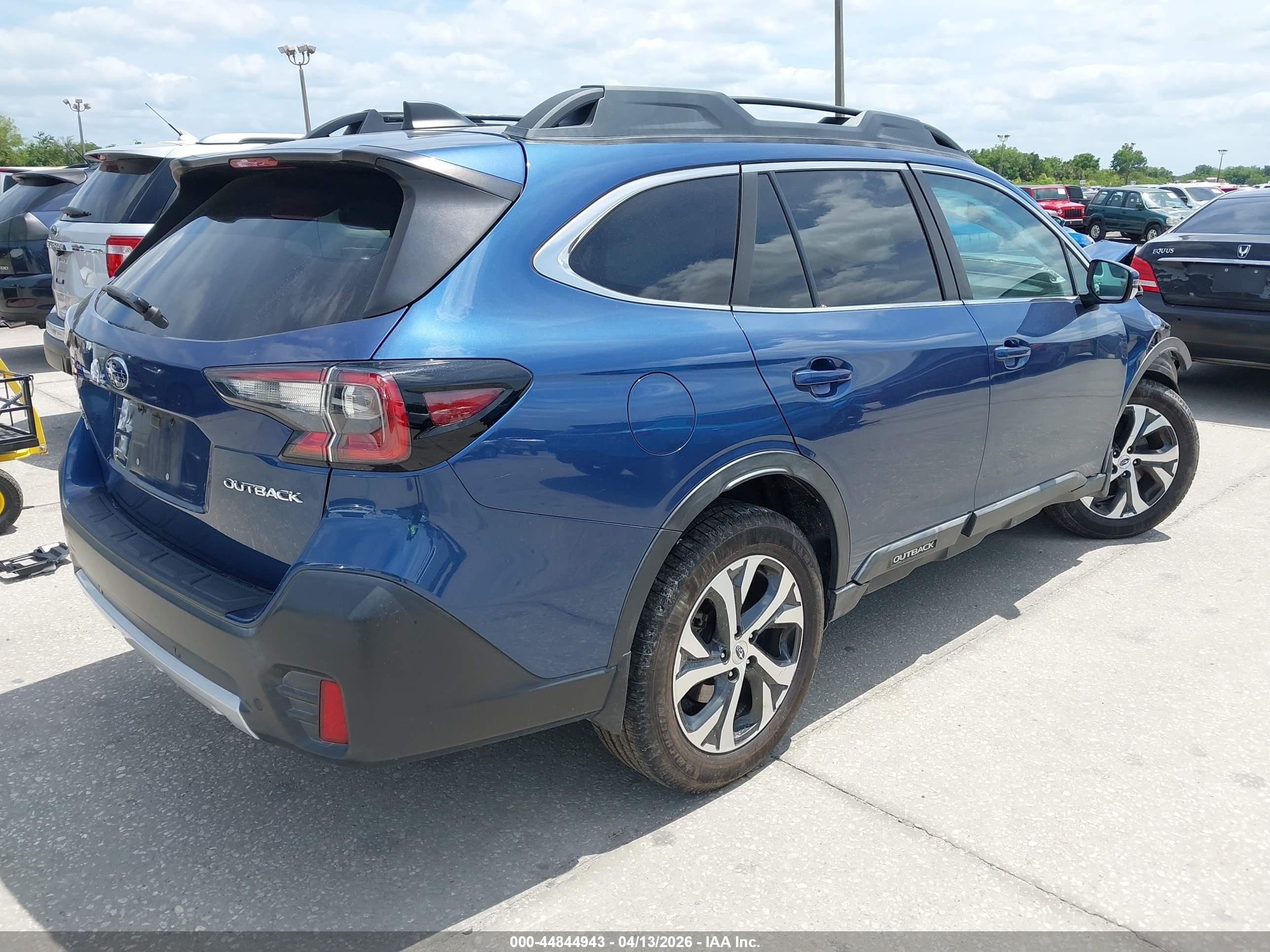 SUBARU OUTBACK image 4