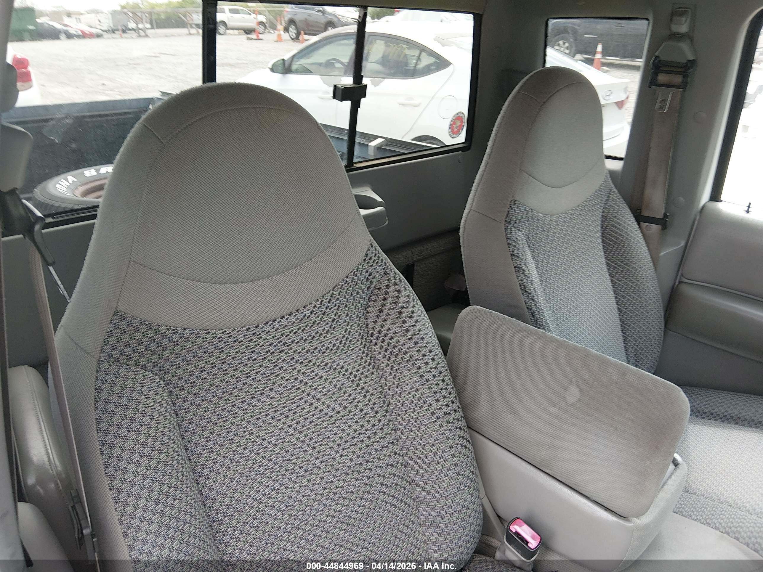 FORD RANGER image 8