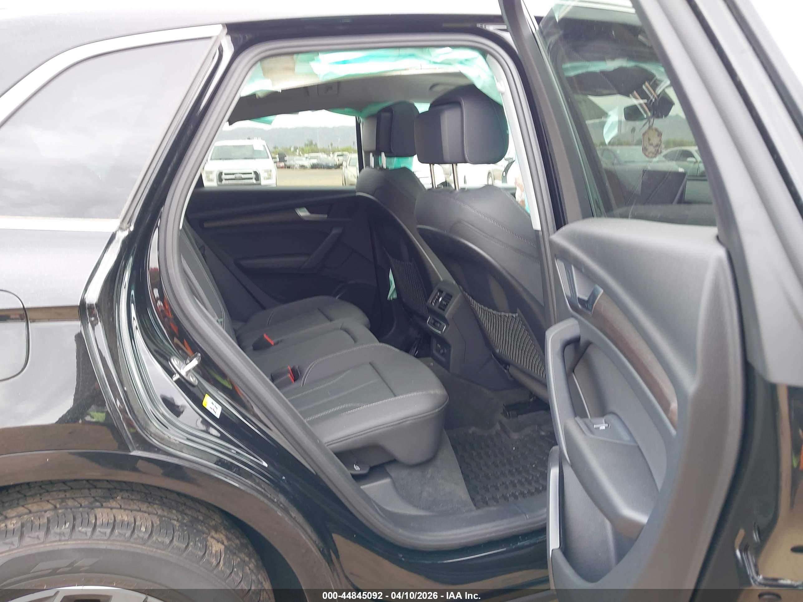 AUDI Q5 image 8