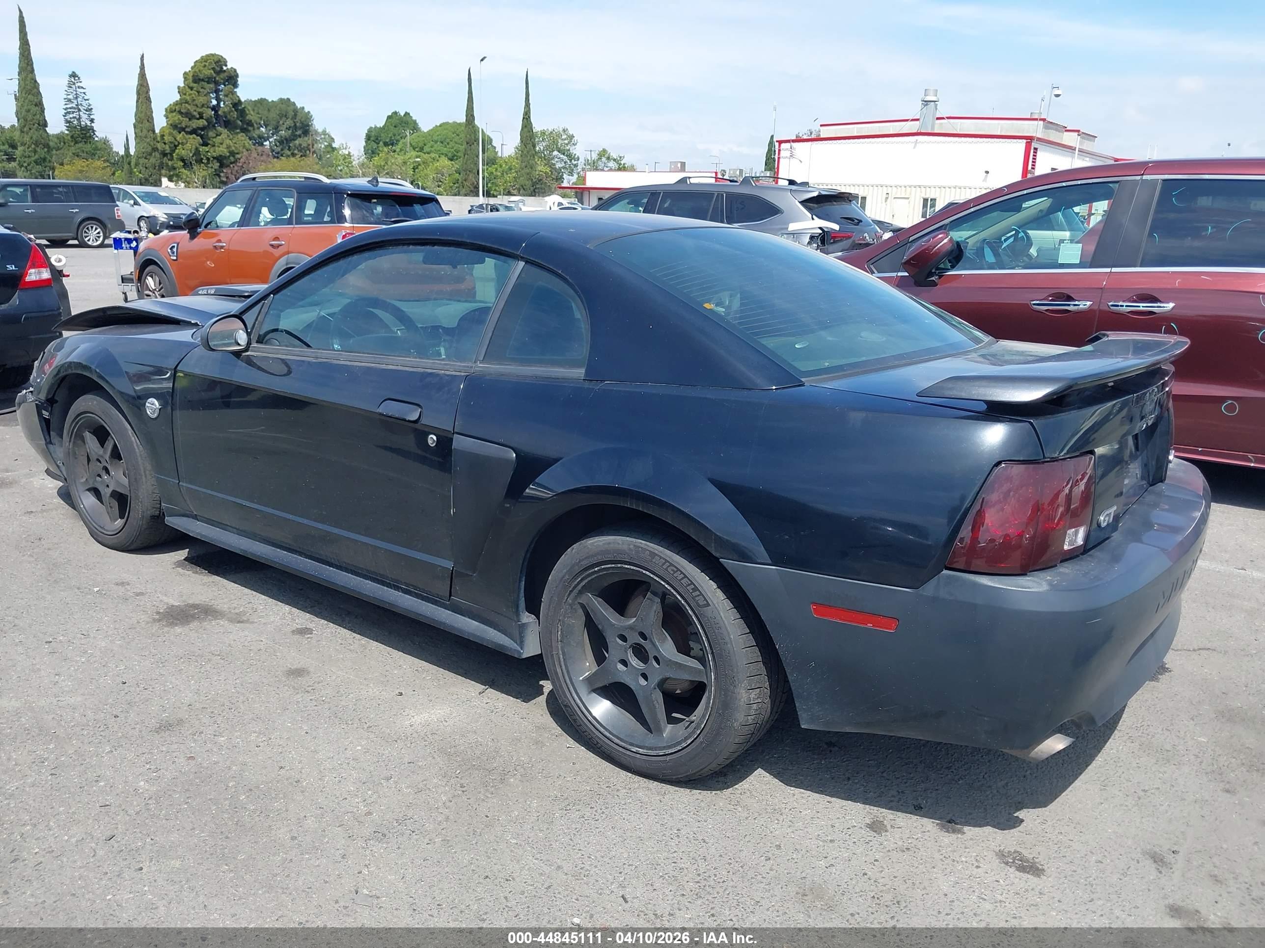 FORD MUSTANG image 3
