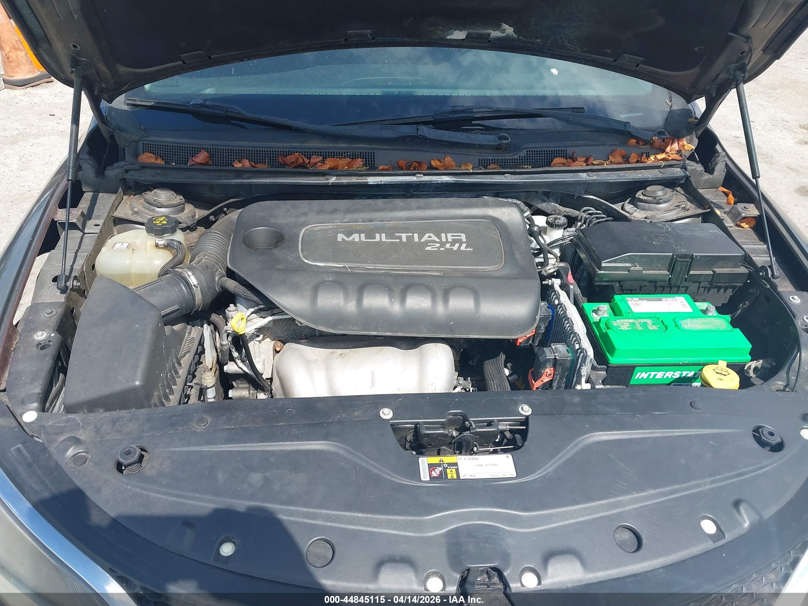 CHRYSLER 200 image 10