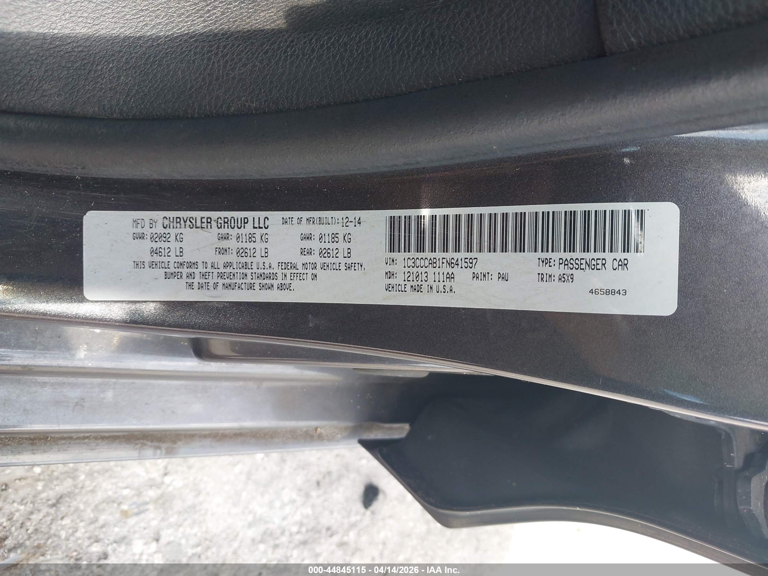 CHRYSLER 200 image 9