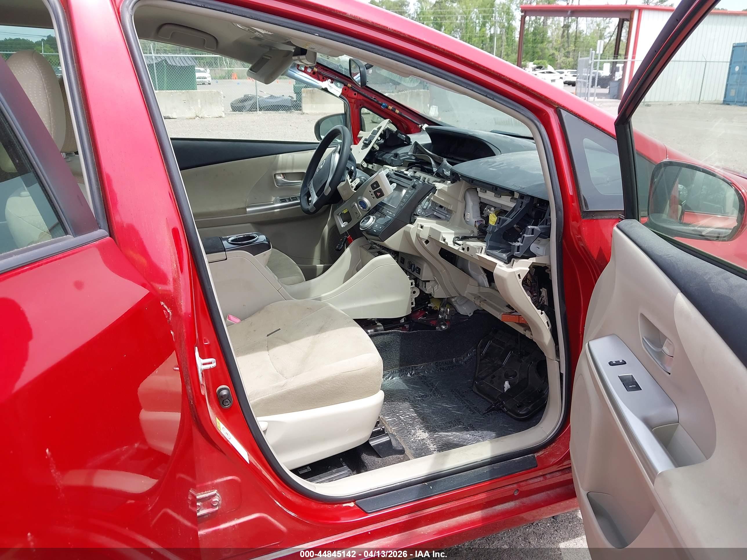TOYOTA PRIUS image 5
