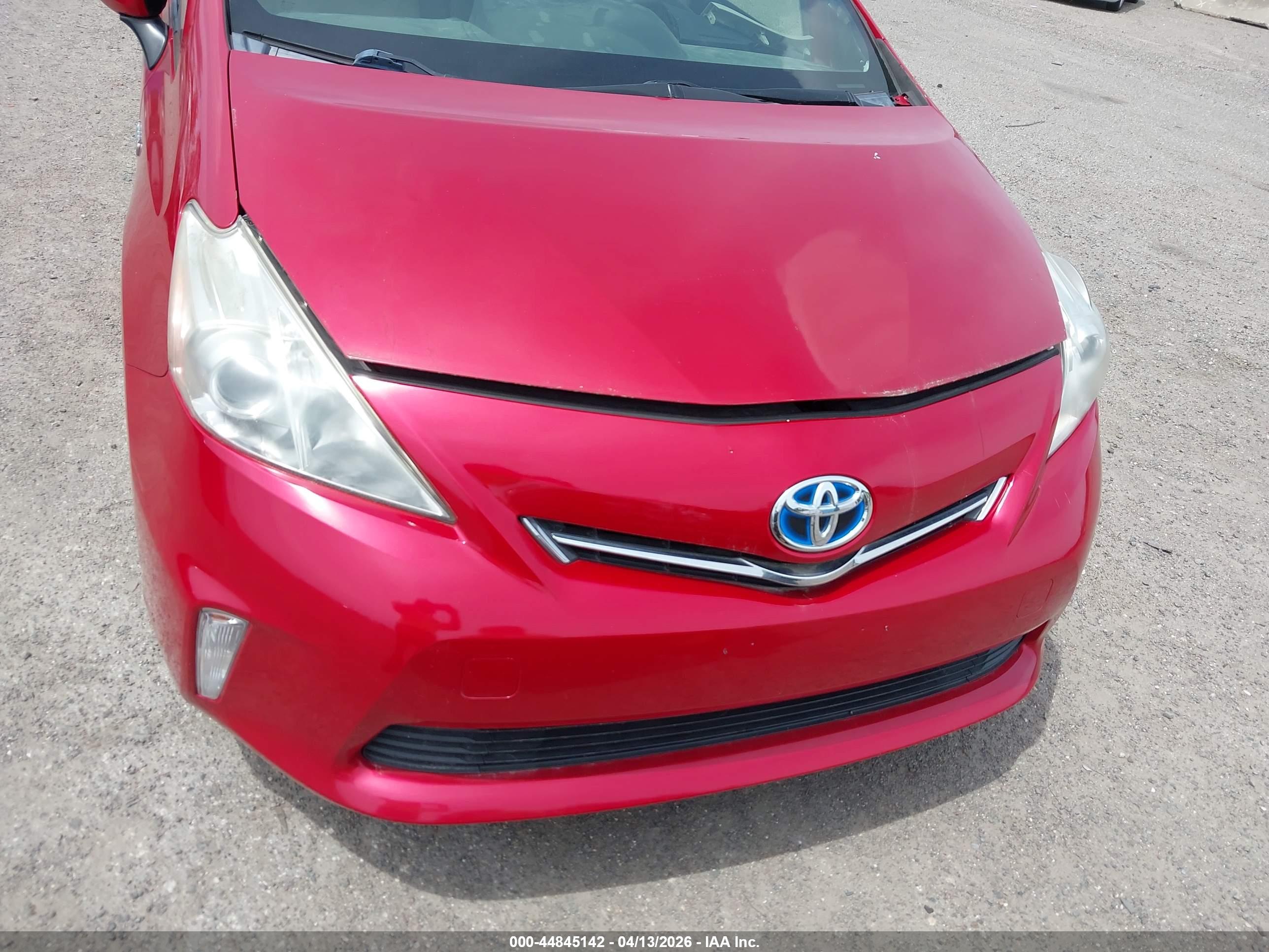TOYOTA PRIUS image 6