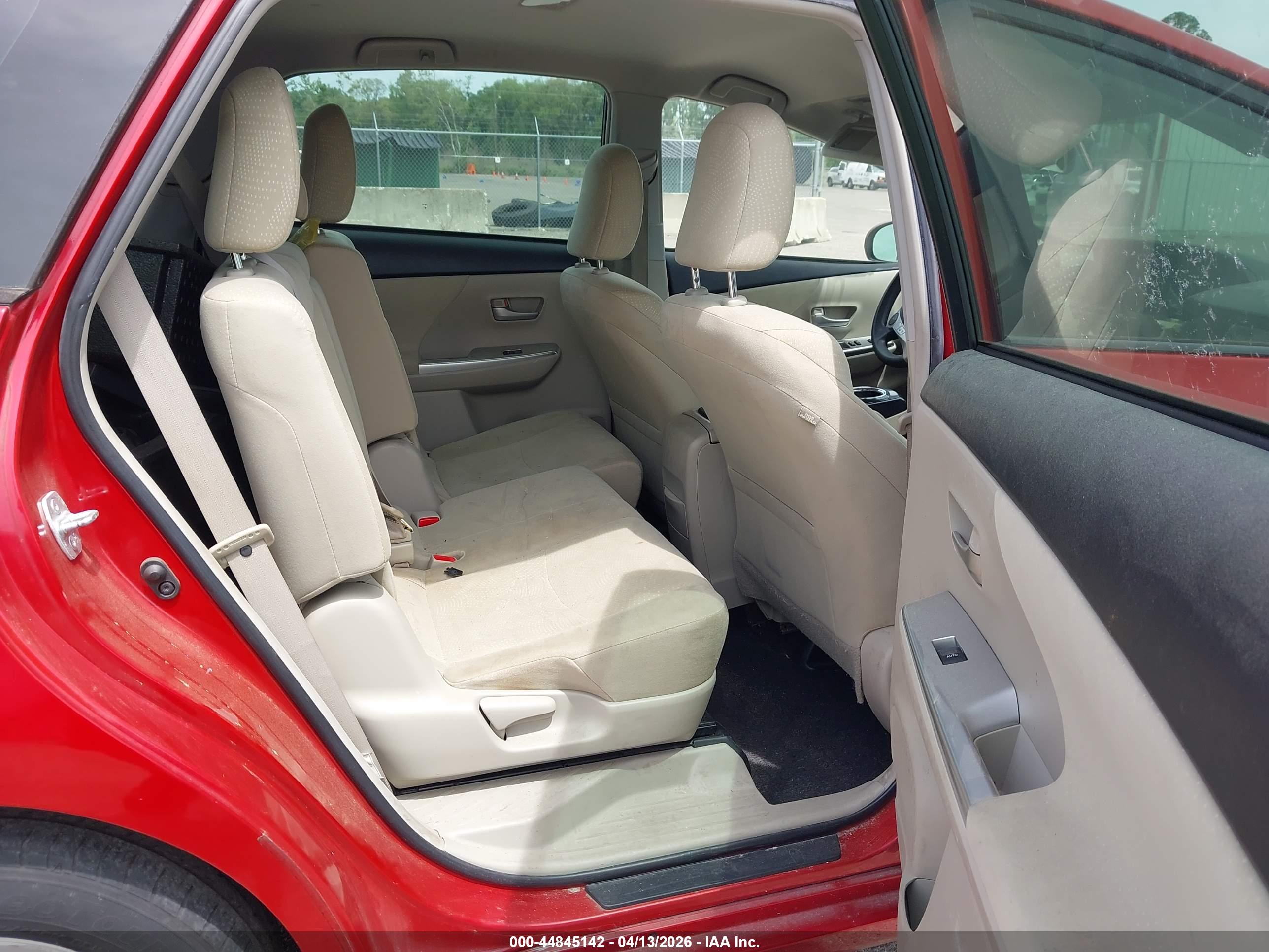 TOYOTA PRIUS image 8
