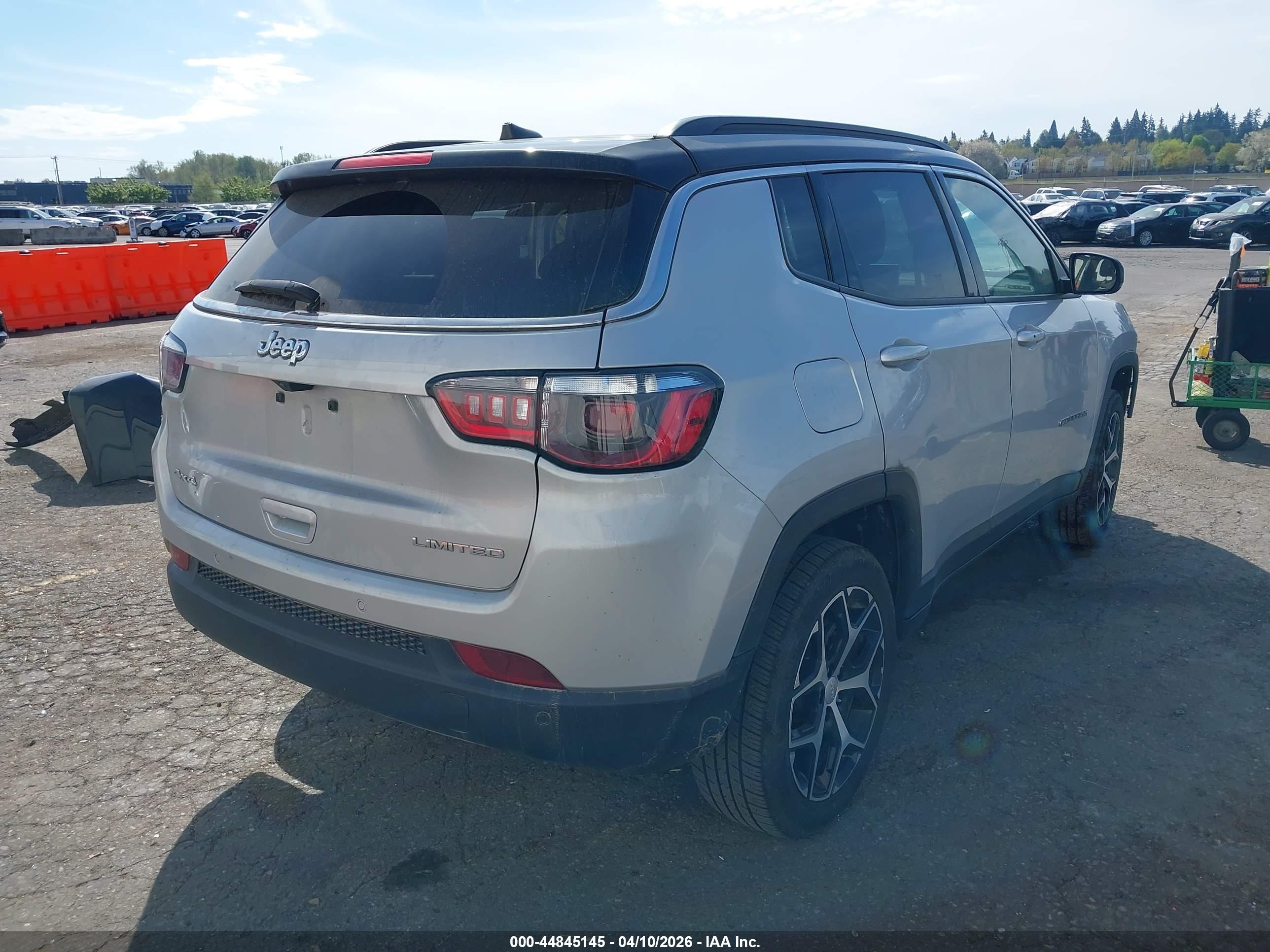 JEEP COMPASS image 4
