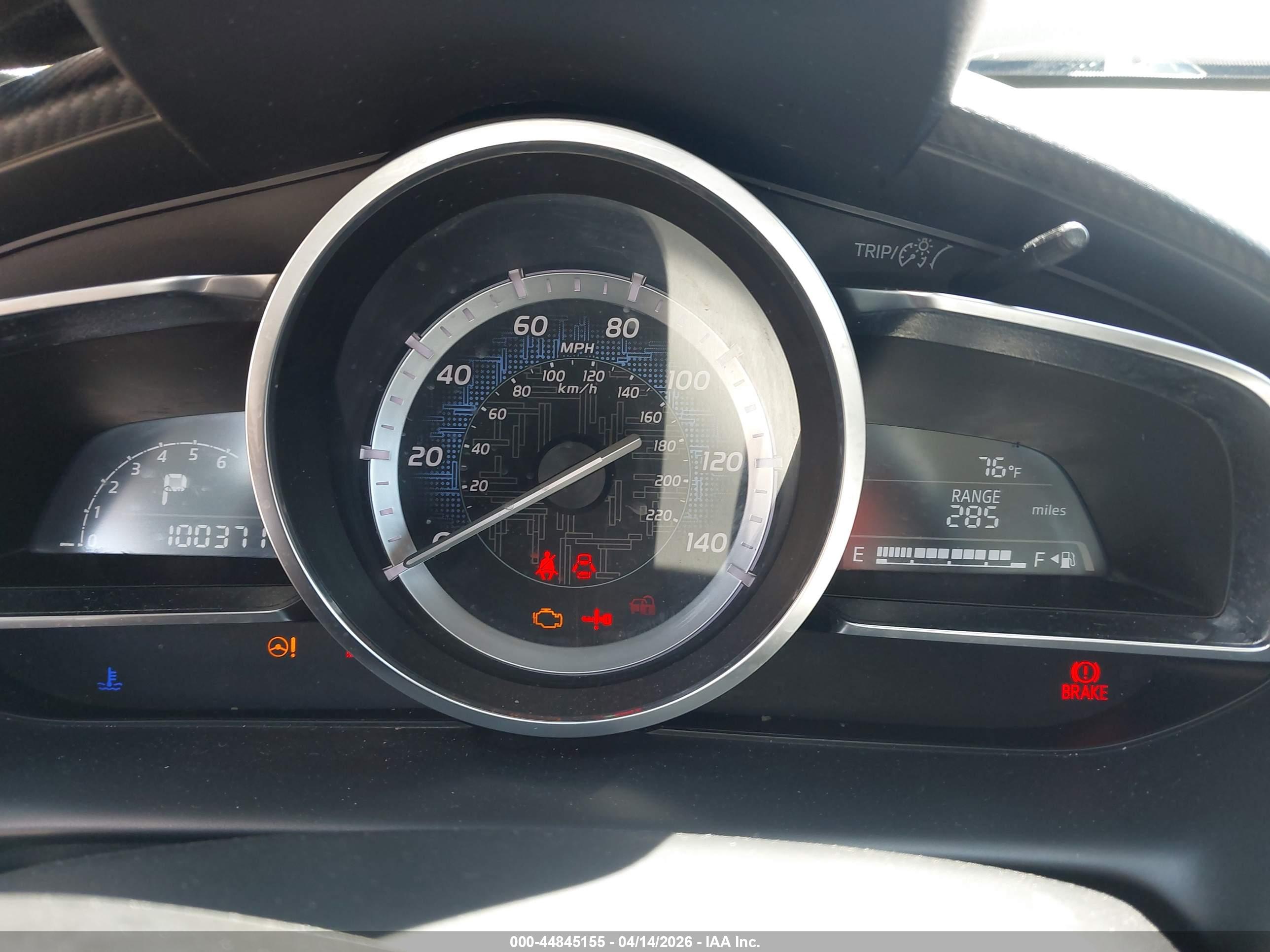 TOYOTA YARIS image 7