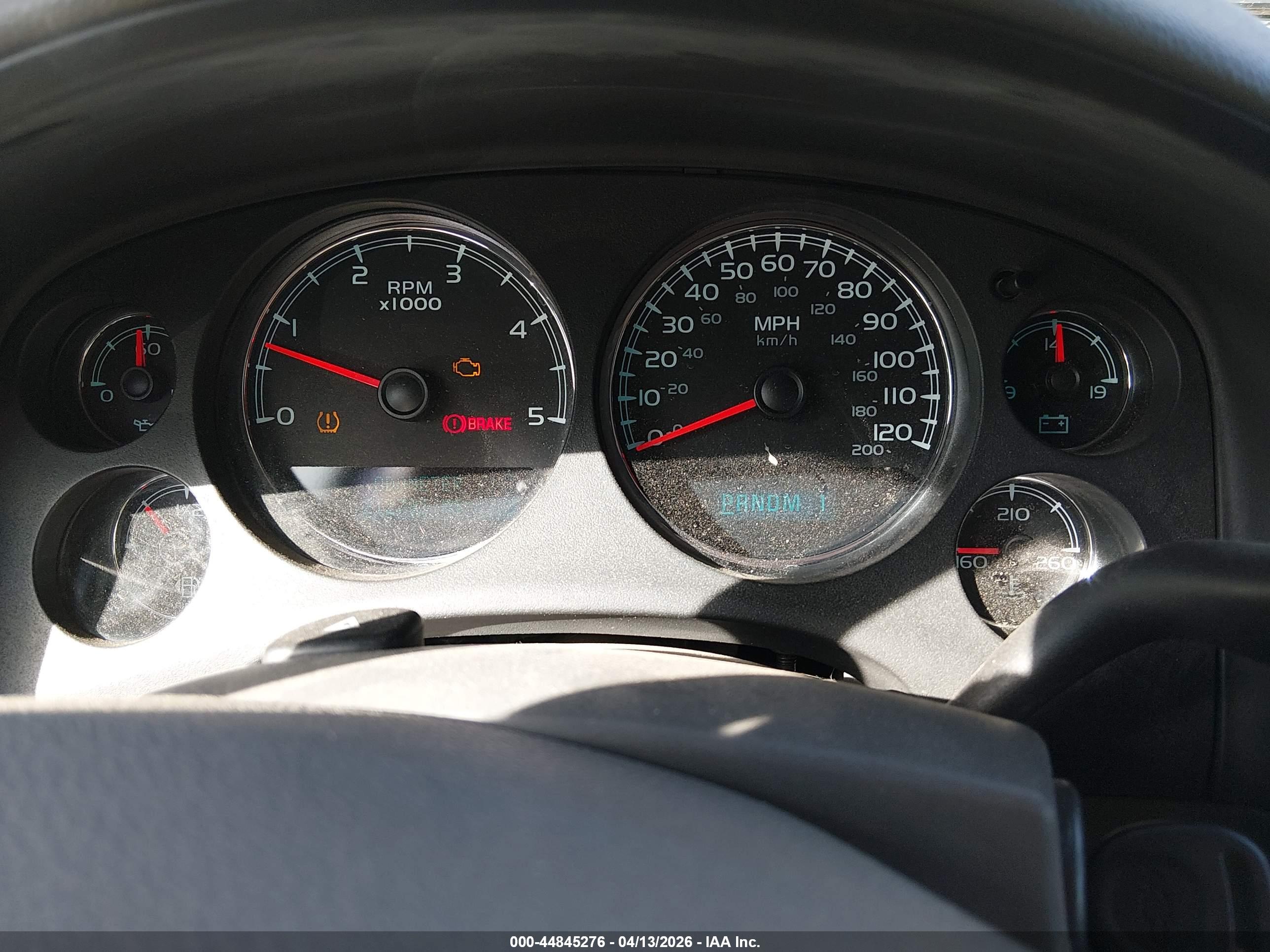 CHEVROLET SILVERADO image 7