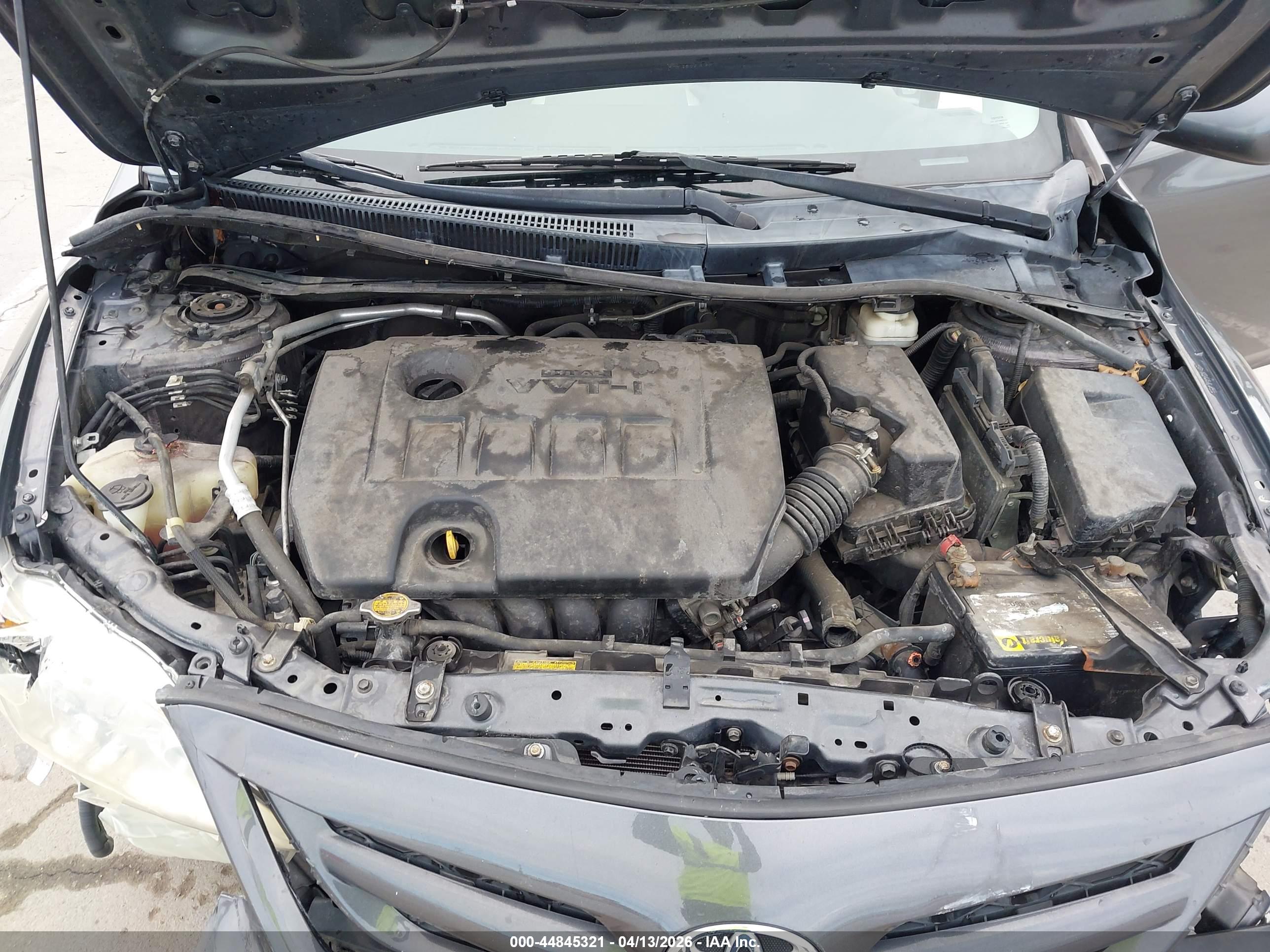 TOYOTA COROLLA image 10