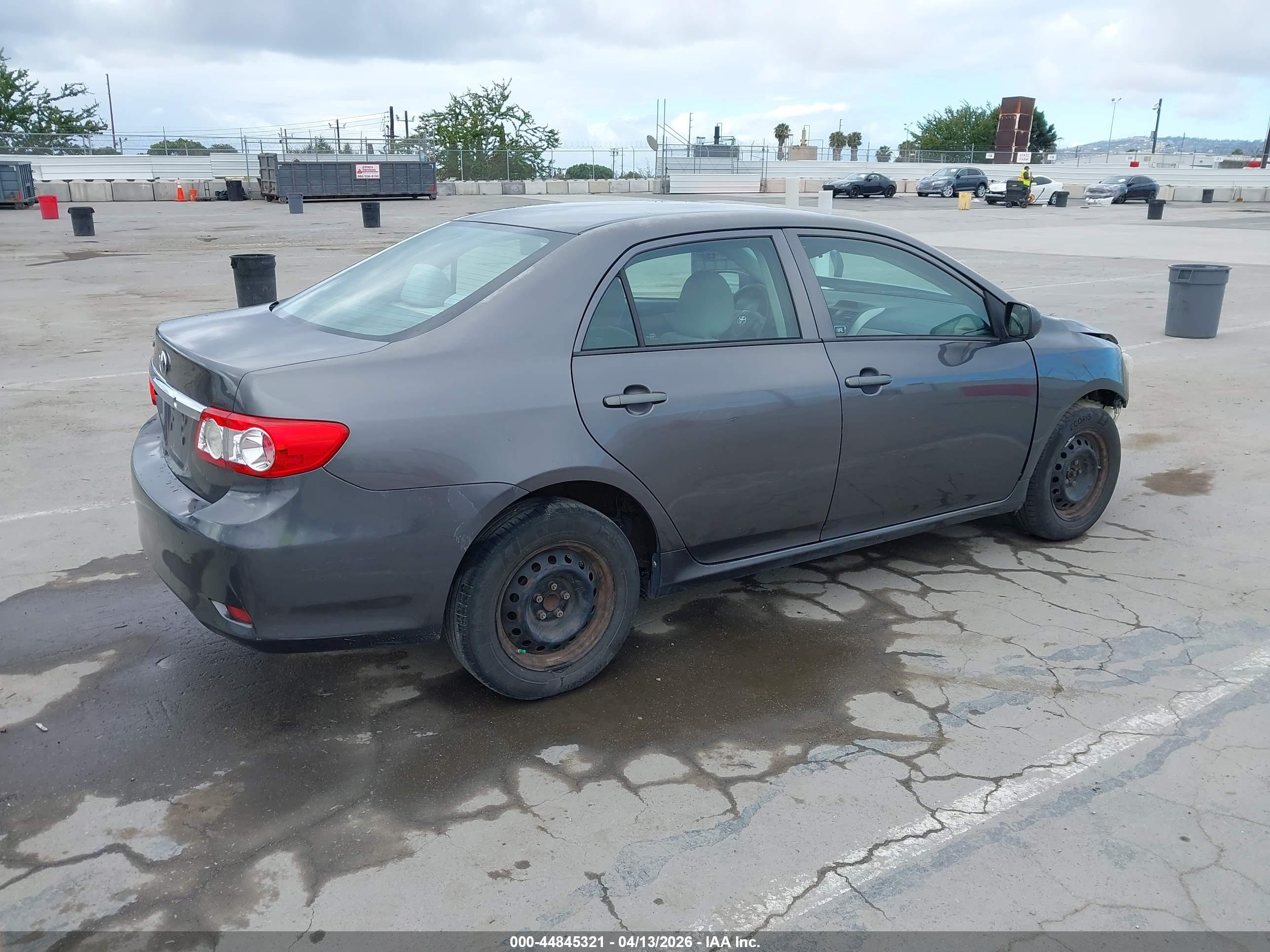 TOYOTA COROLLA image 4