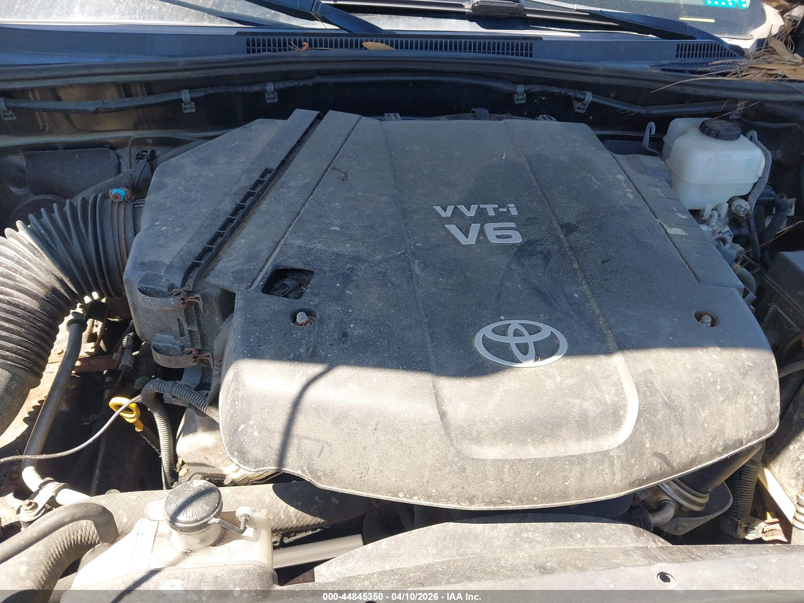 TOYOTA TACOMA image 10
