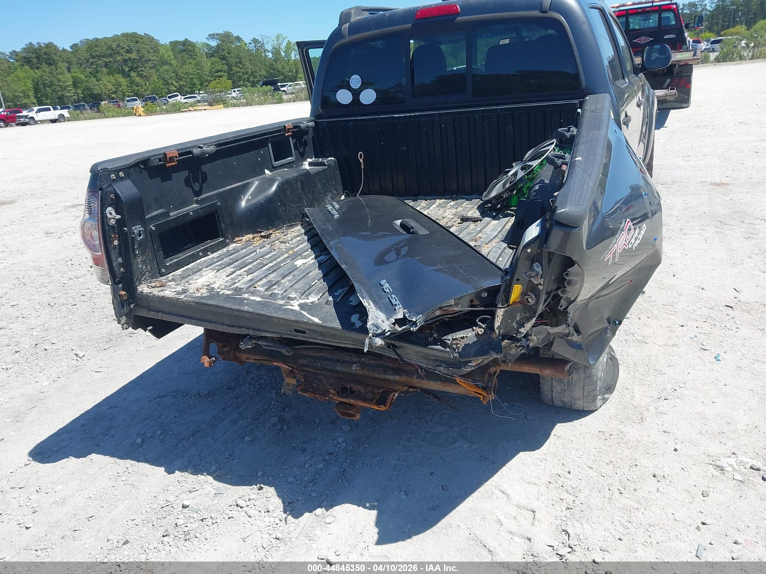 TOYOTA TACOMA image 6