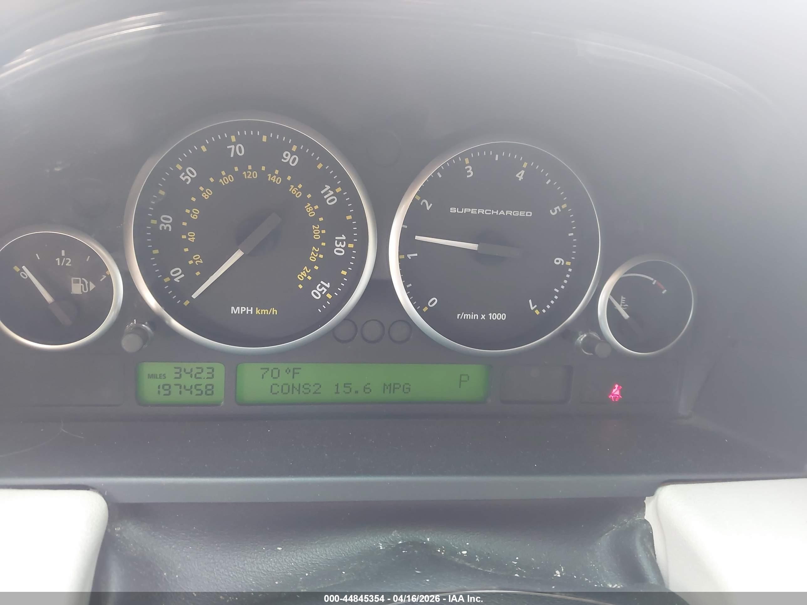 LAND ROVER image 7